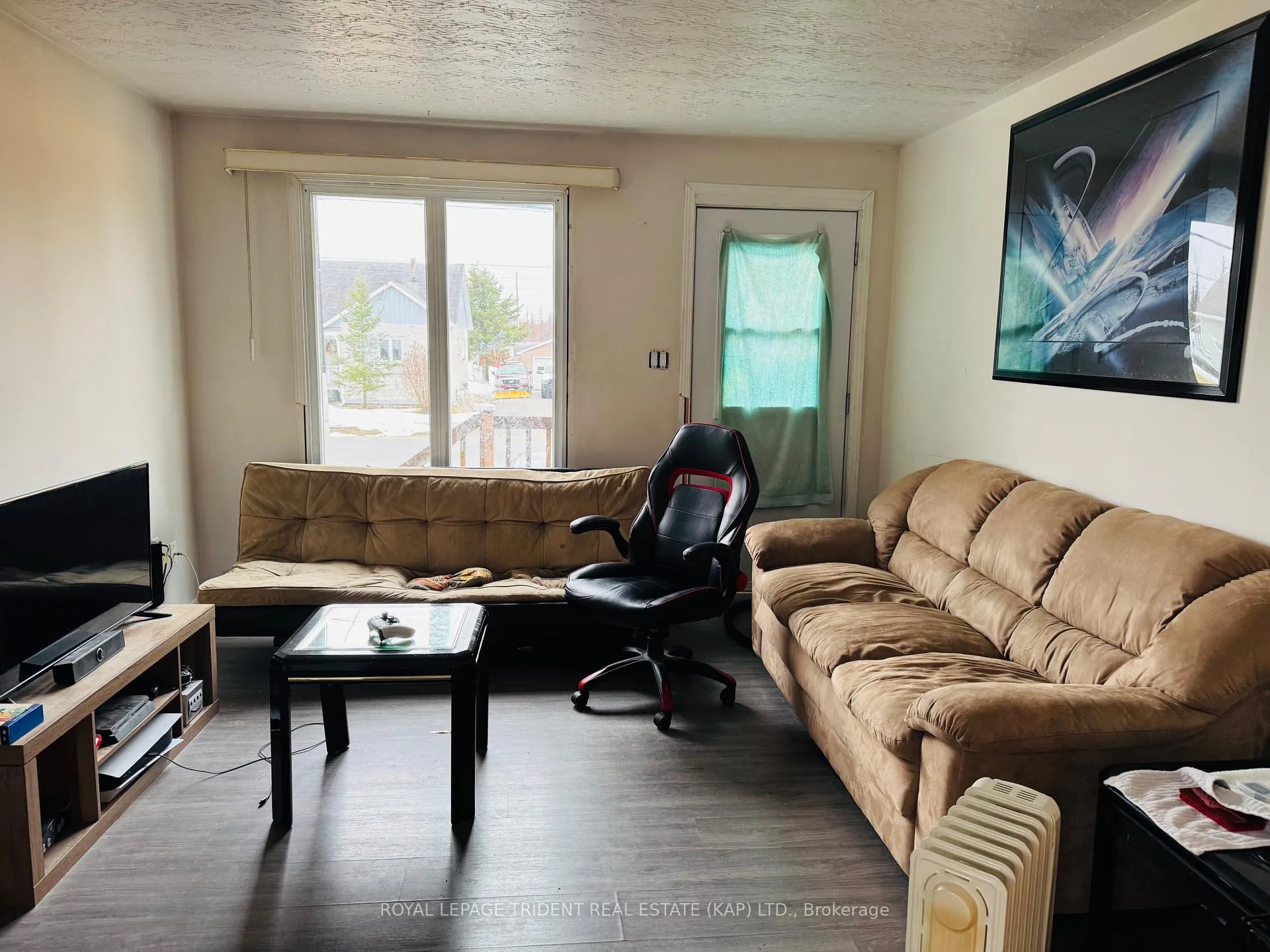 Photo 15 of 57 Leonard Avenue, Kapuskasing — HOMEH