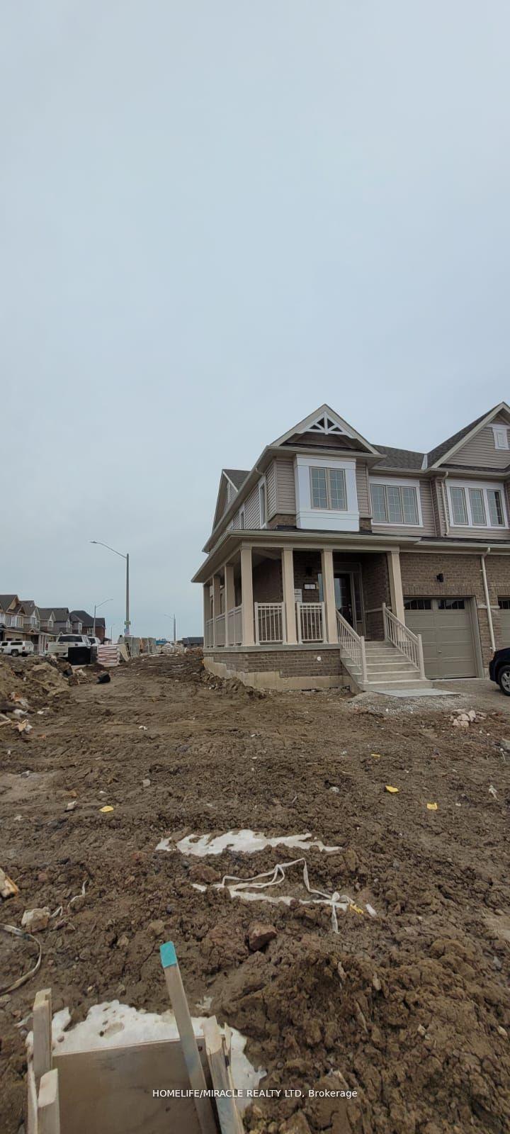 Front of Unit Upper, 1 Sagewood Avenue