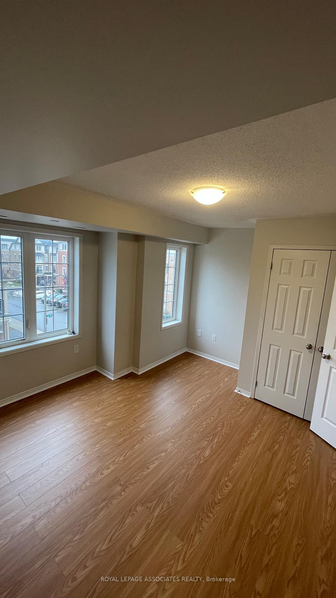 Photo 9 of 2506 Rosedrop Path, Oshawa, Windfields — HOMEH