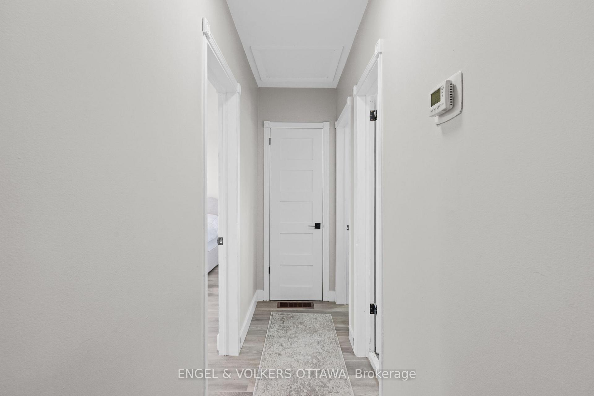 Photo 11 of 43 Cordova Street, Ottawa, Meadowlands/St. Claire Gardens — HOMEH
