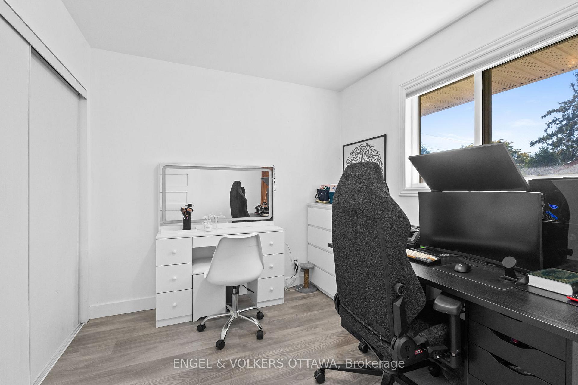 Photo 14 of 43 Cordova Street, Ottawa, Meadowlands/St. Claire Gardens — HOMEH