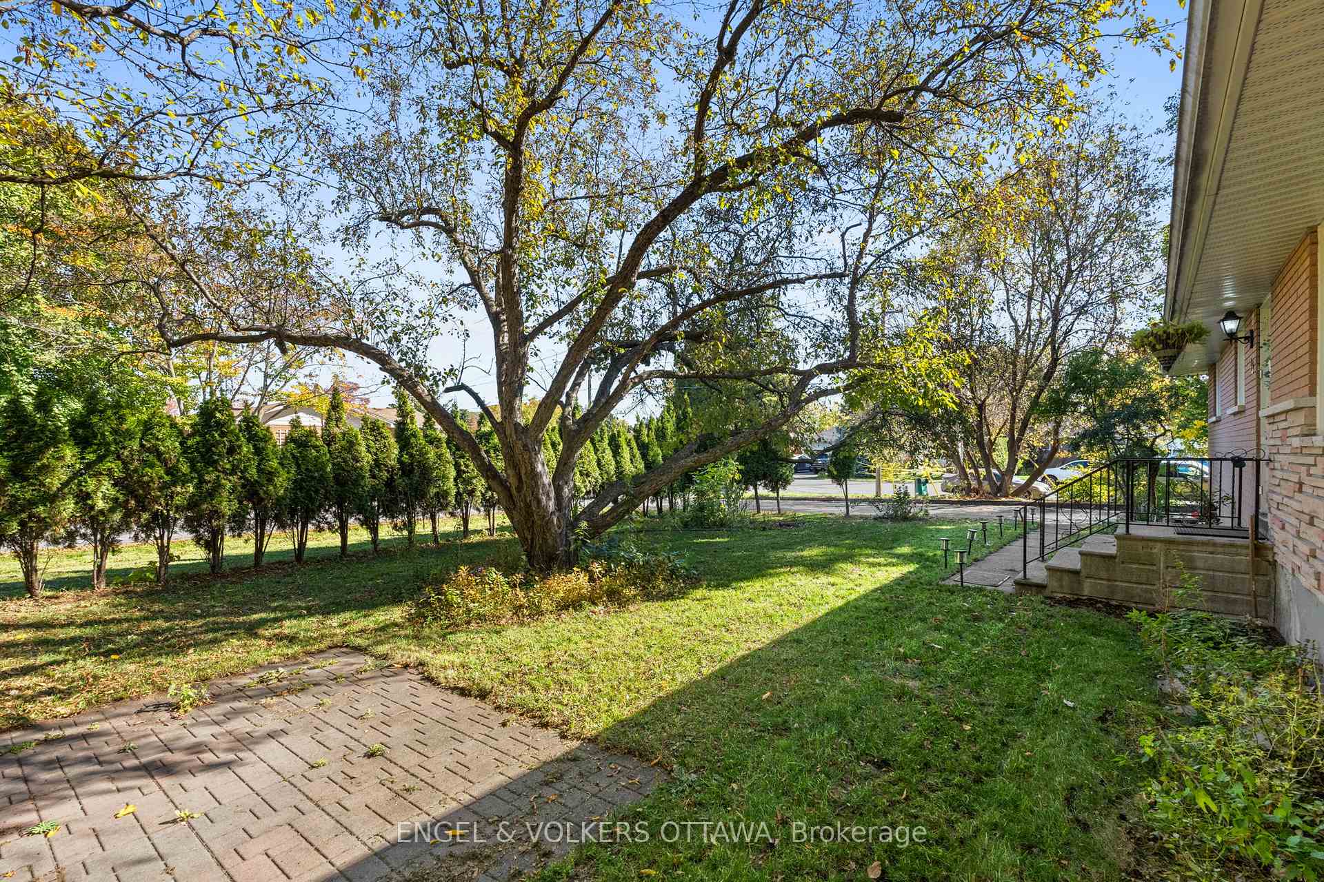 Photo 22 of 43 Cordova Street, Ottawa, Meadowlands/St. Claire Gardens — HOMEH