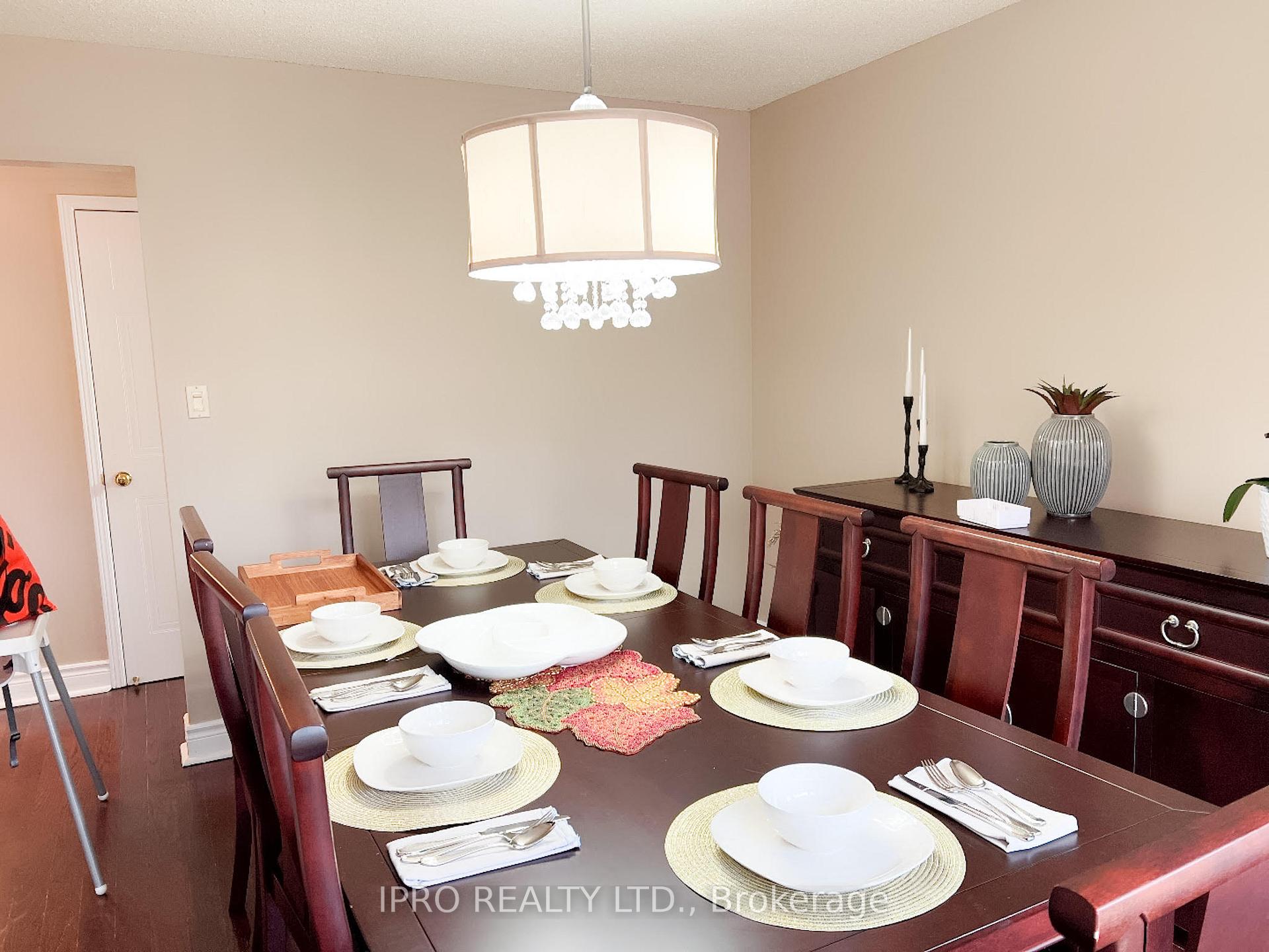 Photo 7 of 75 Willowbrook Drive, Whitby, Pringle Creek — HOMEH