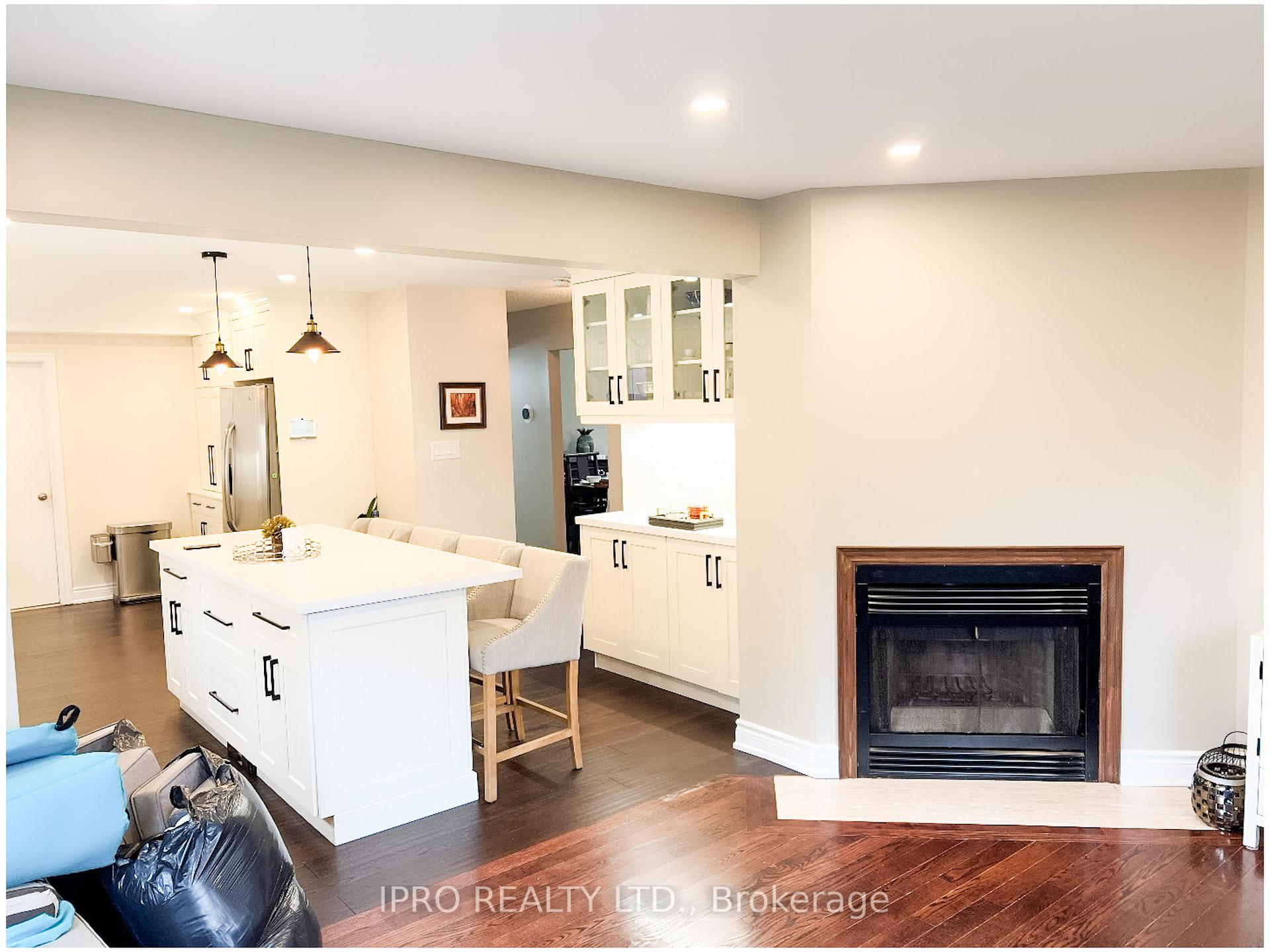 Photo 9 of 75 Willowbrook Drive, Whitby, Pringle Creek — HOMEH