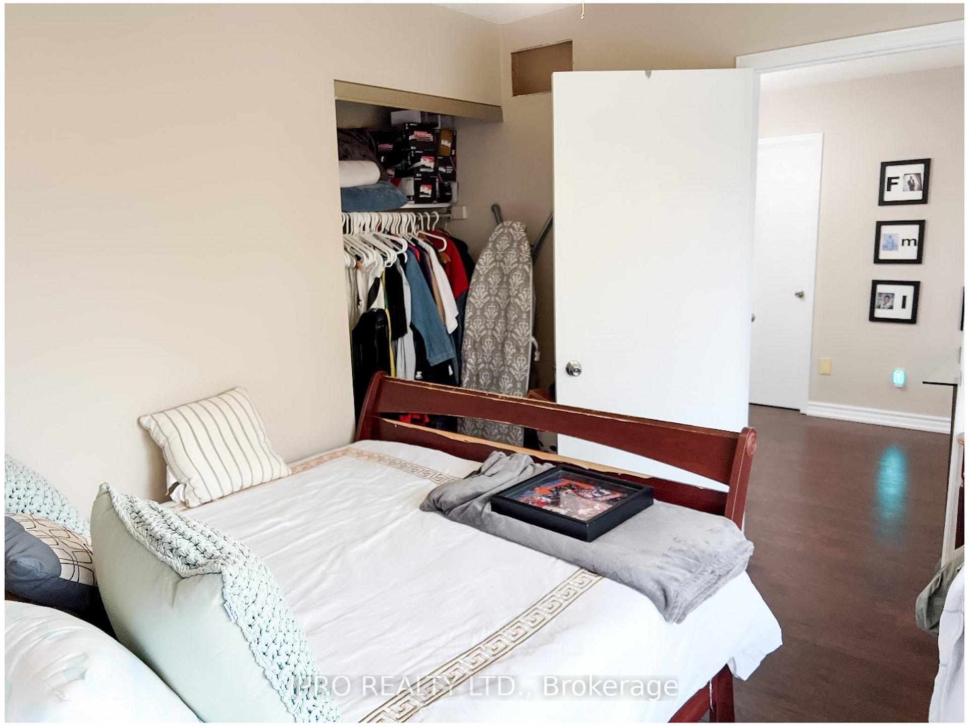 Photo 22 of 75 Willowbrook Drive, Whitby, Pringle Creek — HOMEH