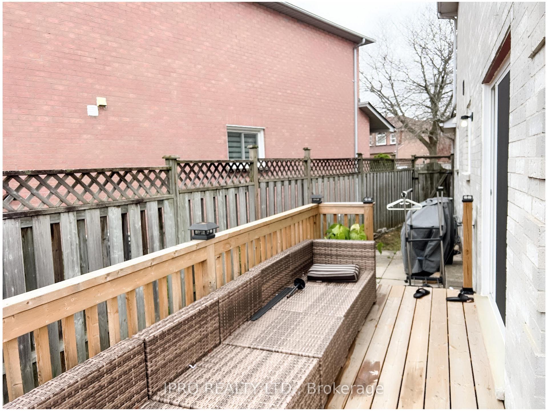 Photo 34 of 75 Willowbrook Drive, Whitby, Pringle Creek — HOMEH