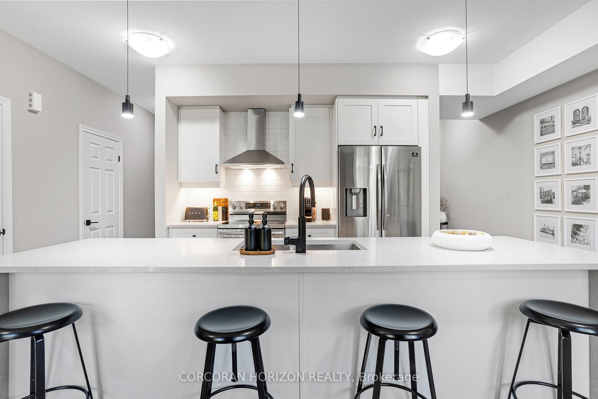 Photo 5 of Unit 39, 107 Westra Drive, Guelph, Willow West/Sugarbush/West Acres — HOMEH