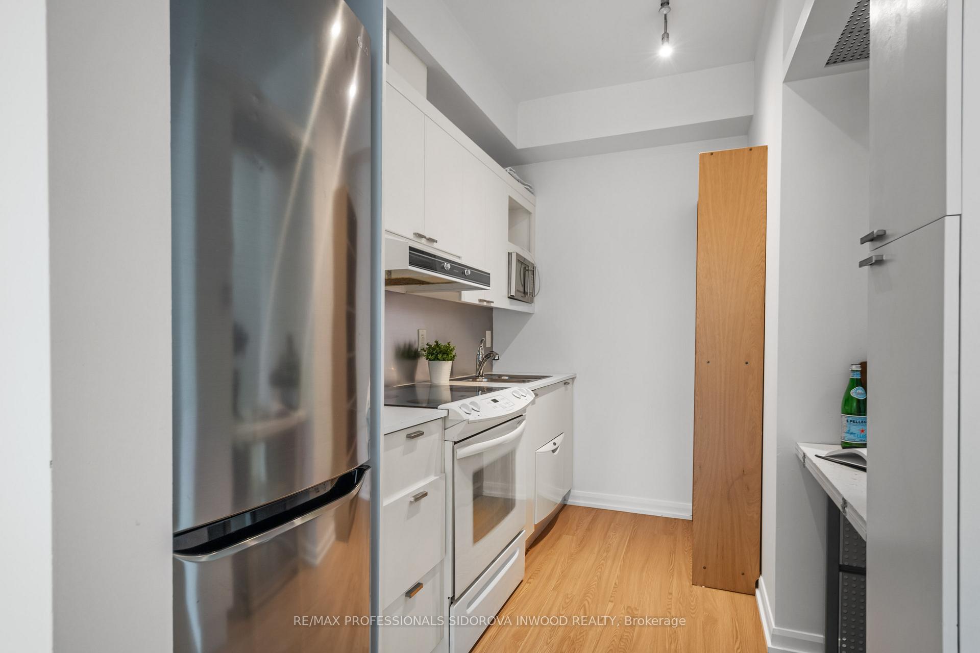 Photo 14 of Unit 1505, 111 Elizabeth Street, Toronto, Bay Street Corridor — HOMEH