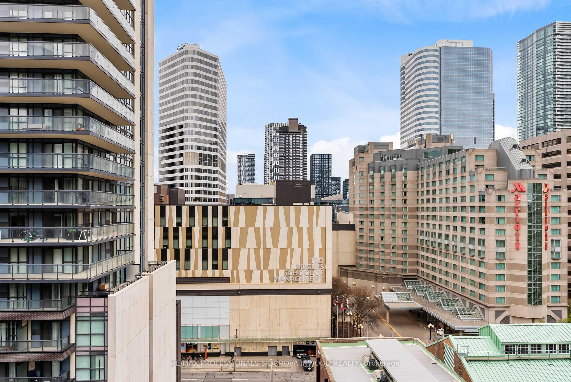 Photo 18 of Unit 1505, 111 Elizabeth Street, Toronto, Bay Street Corridor — HOMEH