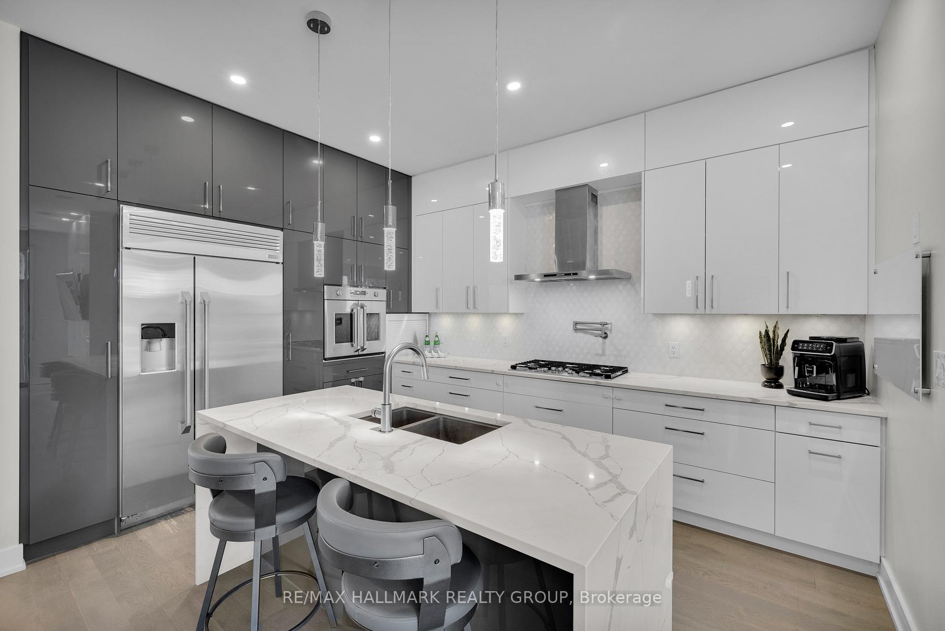 Photo 12 of 804 Kingsmere Avenue, Ottawa, McKellar Heights/Glabar Park — HOMEH