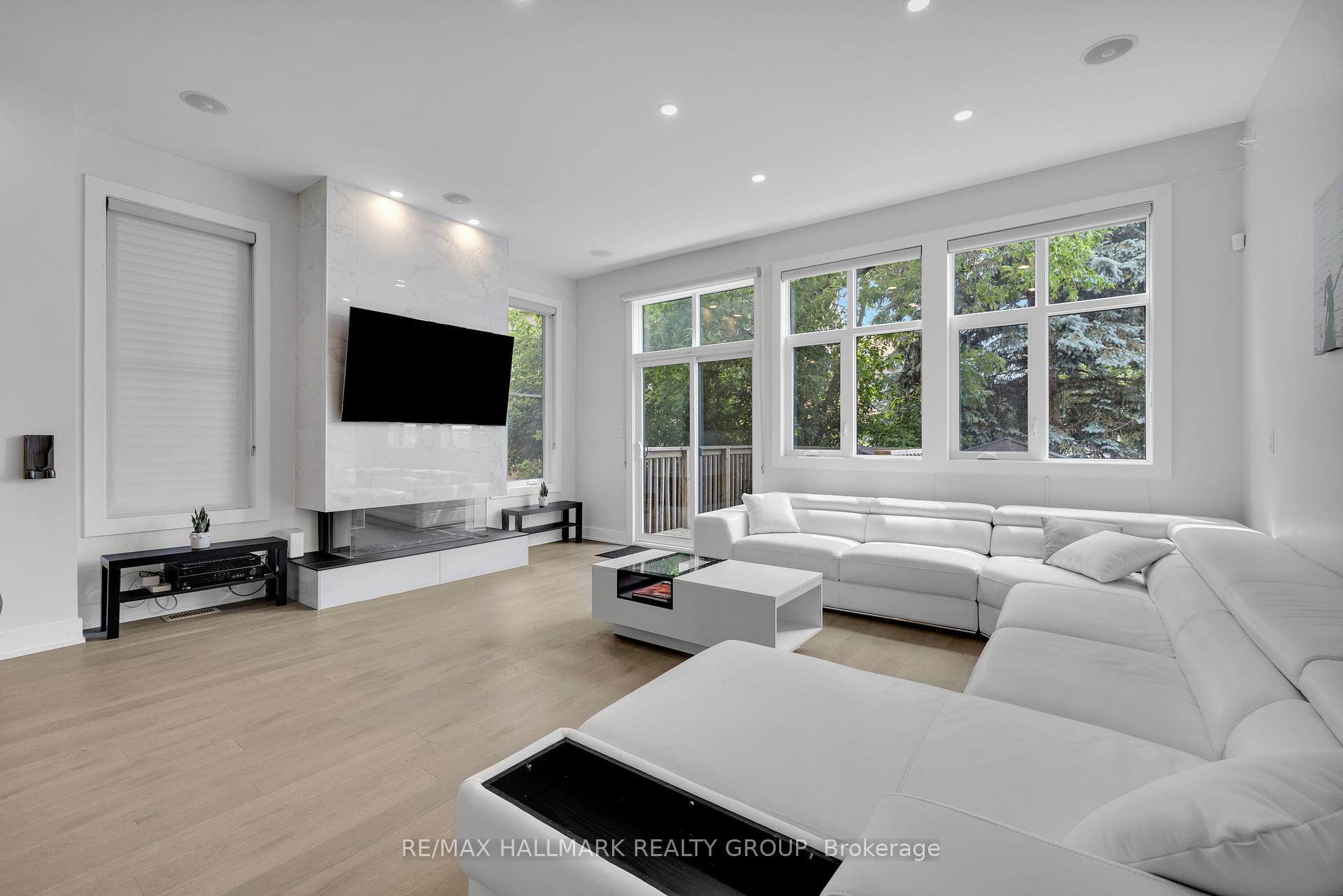 Photo 23 of 804 Kingsmere Avenue, Ottawa, McKellar Heights/Glabar Park — HOMEH