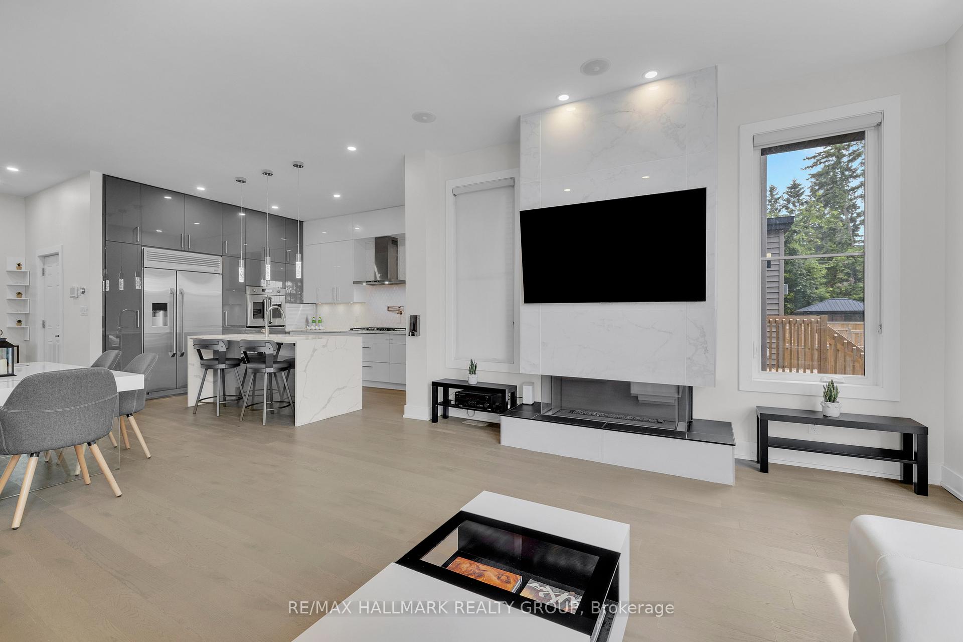Photo 25 of 804 Kingsmere Avenue, Ottawa, McKellar Heights/Glabar Park — HOMEH