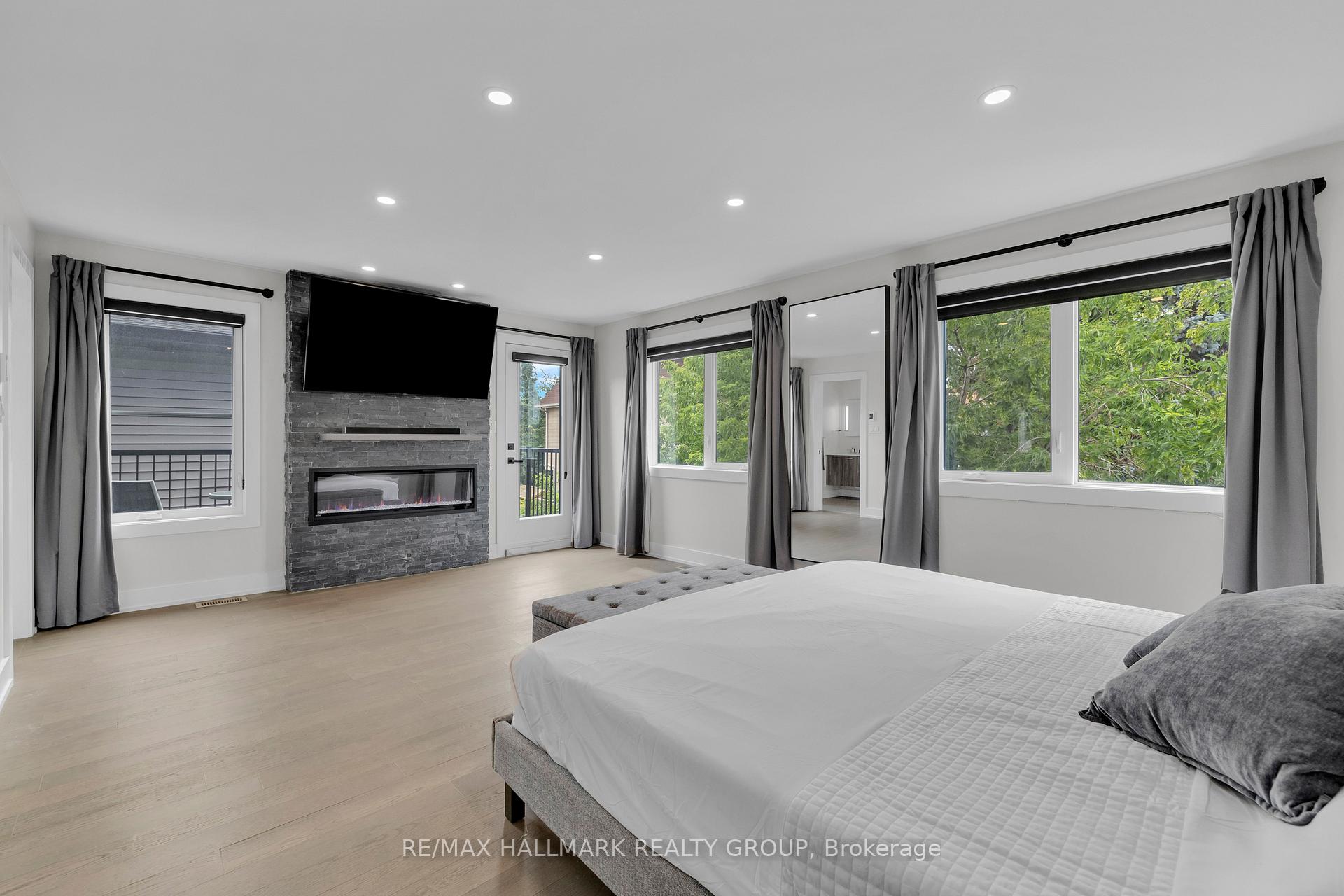 Photo 31 of 804 Kingsmere Avenue, Ottawa, McKellar Heights/Glabar Park — HOMEH