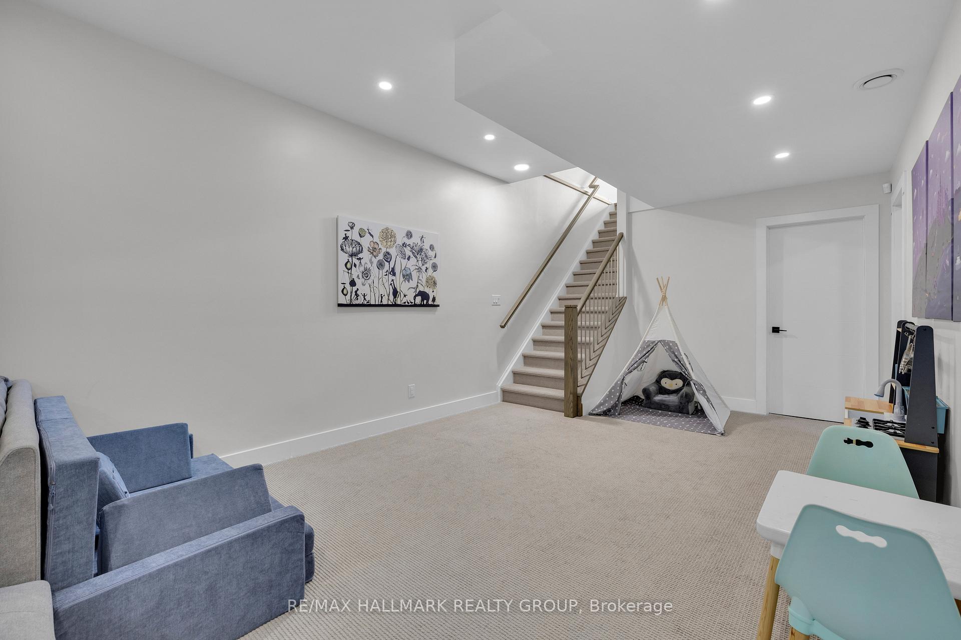 Photo 44 of 804 Kingsmere Avenue, Ottawa, McKellar Heights/Glabar Park — HOMEH
