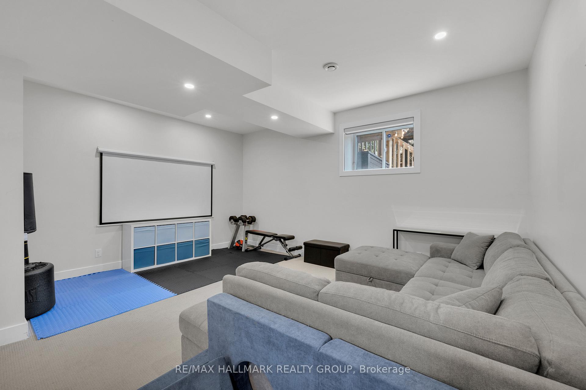 Photo 47 of 804 Kingsmere Avenue, Ottawa, McKellar Heights/Glabar Park — HOMEH