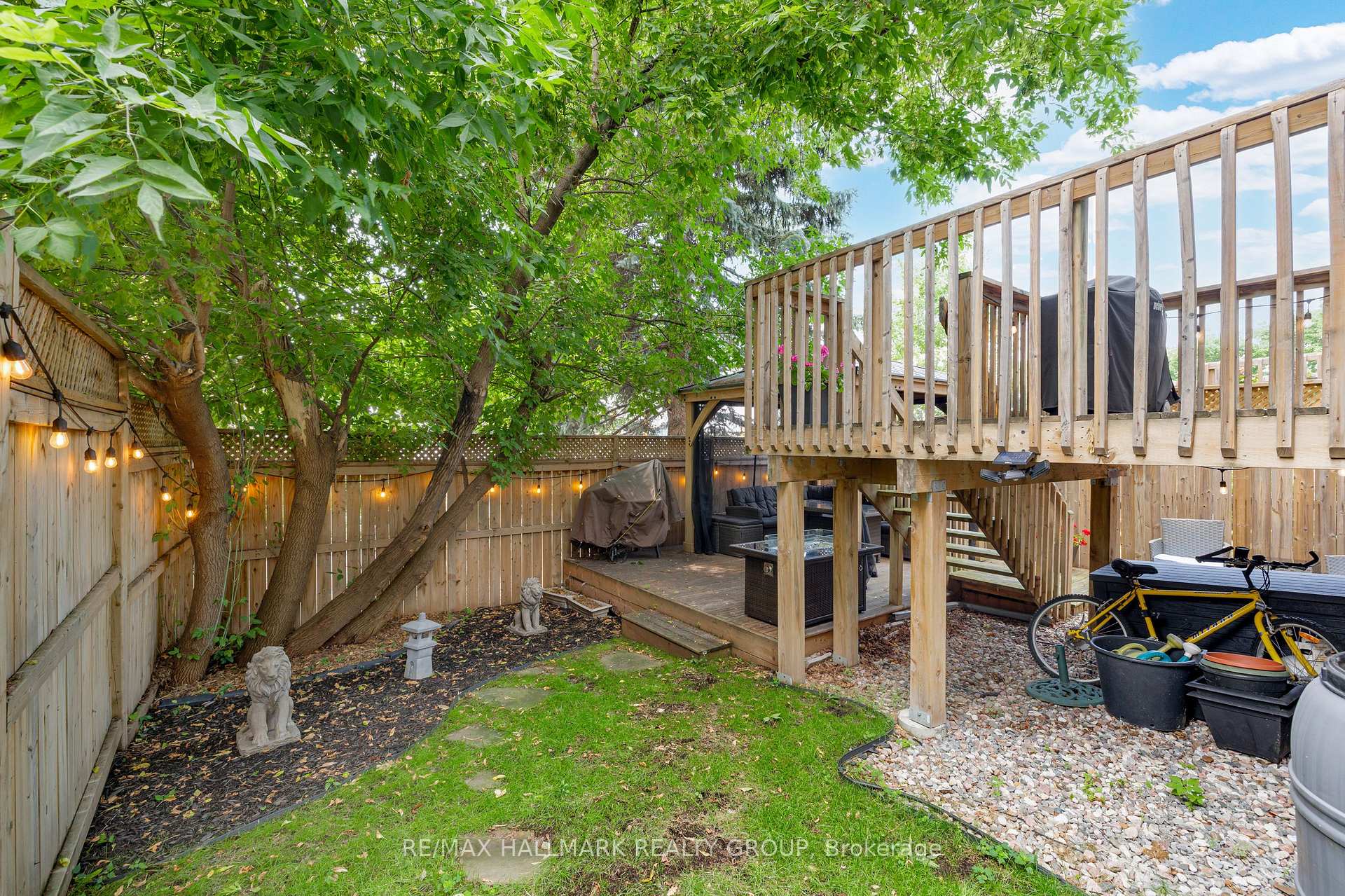 Photo 49 of 804 Kingsmere Avenue, Ottawa, McKellar Heights/Glabar Park — HOMEH