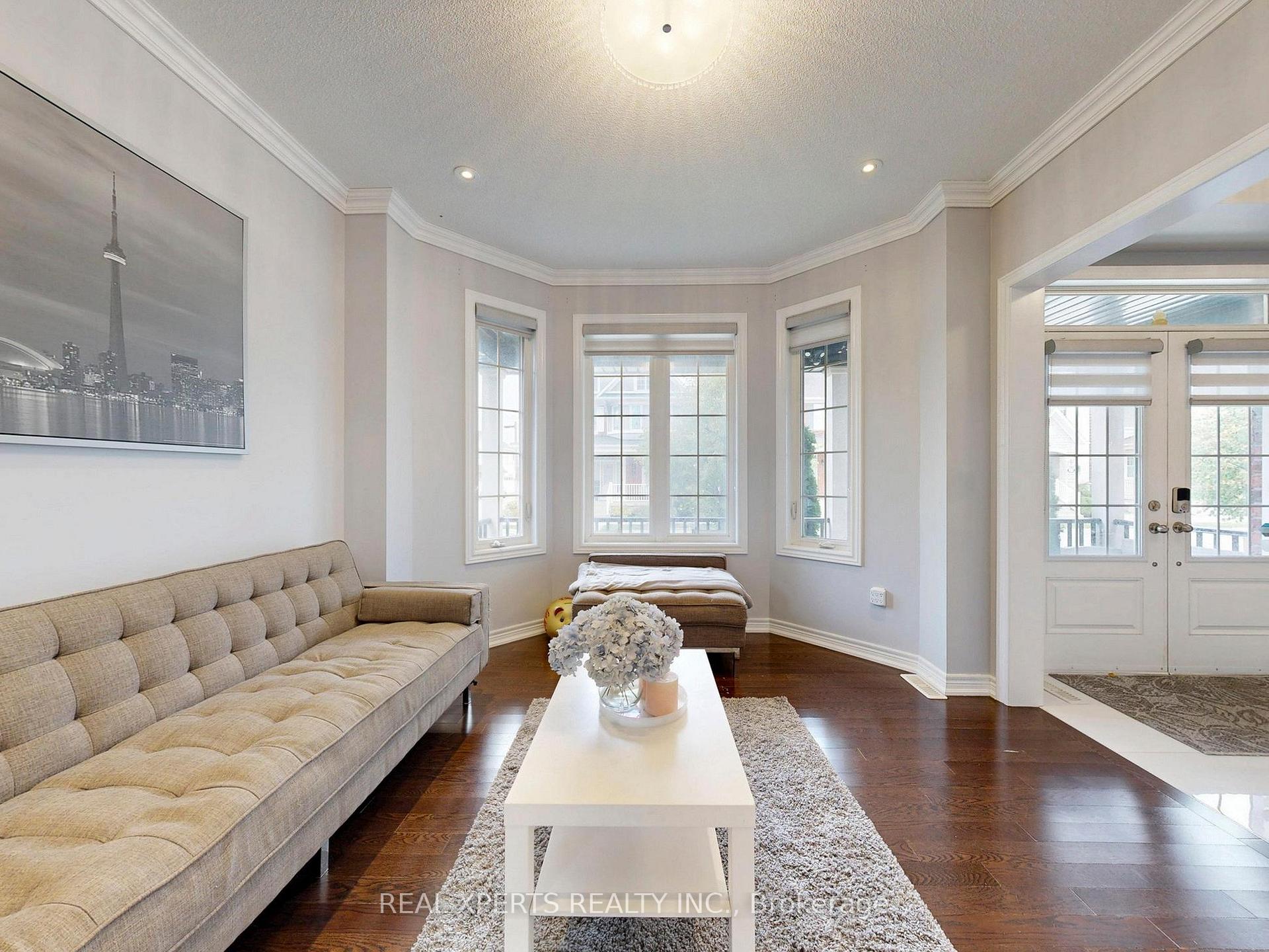 Photo 3 of 221 The Meadows Avenue, Markham, Cornell — HOMEH