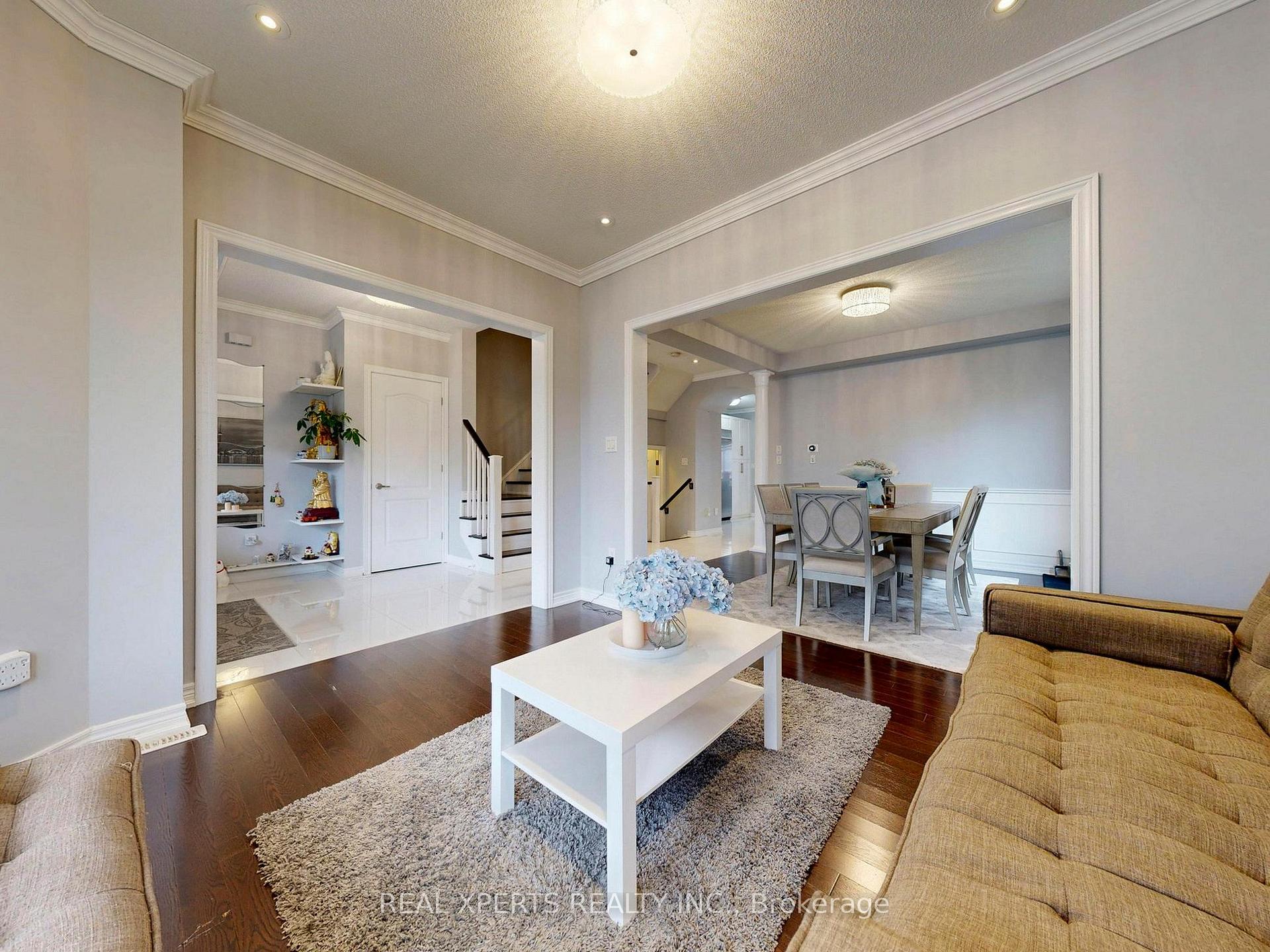 Photo 4 of 221 The Meadows Avenue, Markham, Cornell — HOMEH