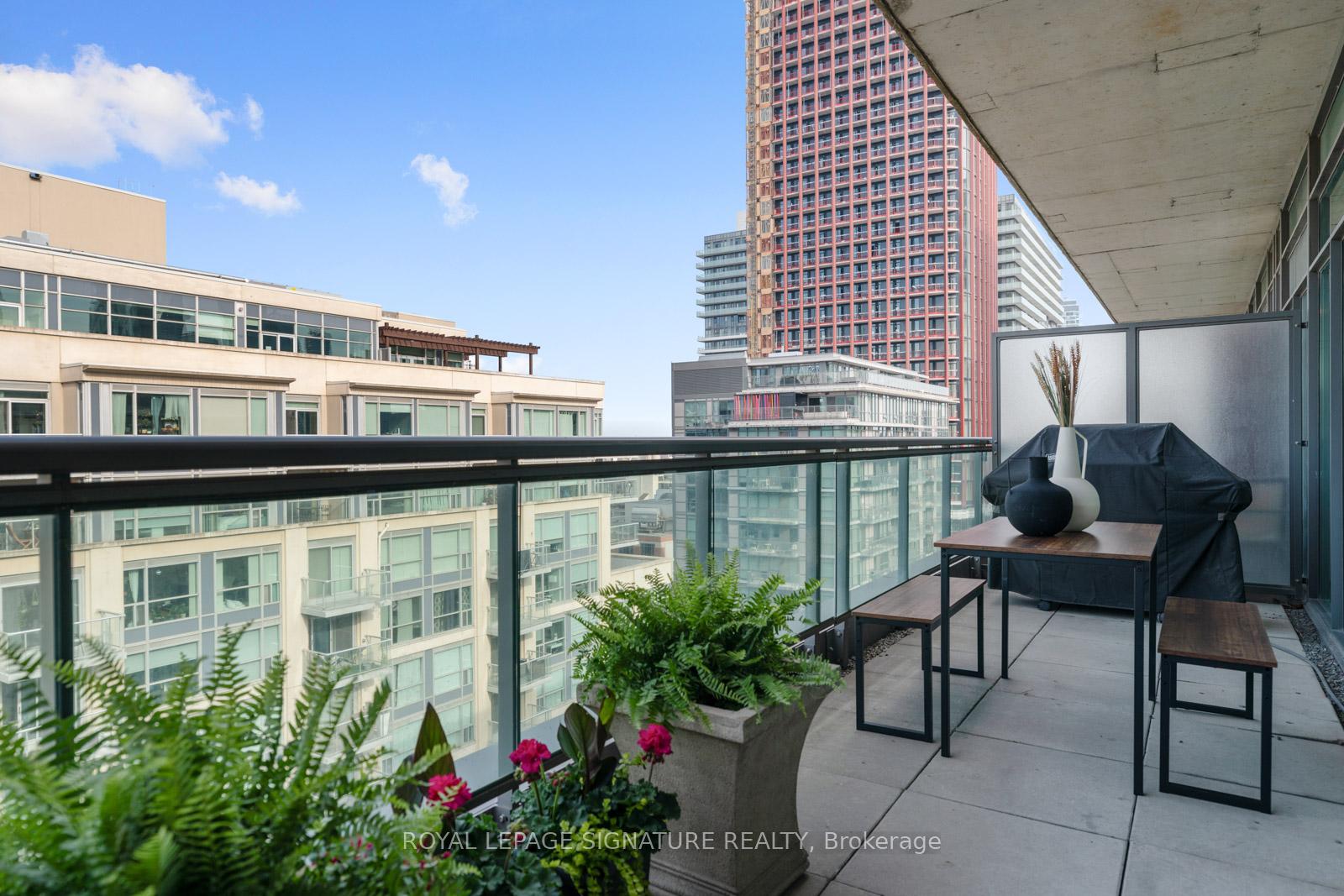 Photo 7 of Unit 1406, 333 Adelaide Street E, Toronto, Moss Park — HOMEH