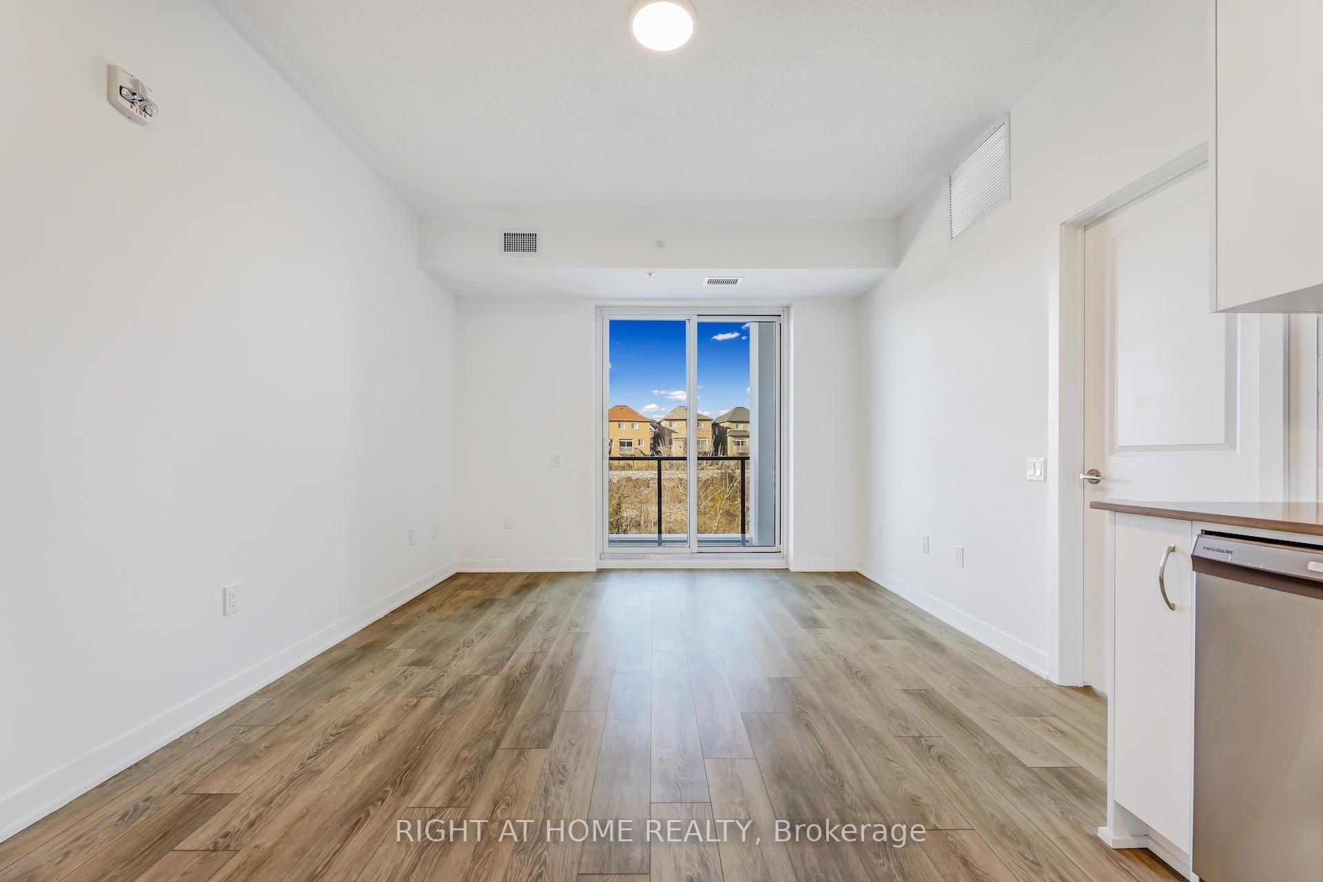 Photo 21 of Unit 218, 385 Arctic Red Drive, Oshawa, Windfields — HOMEH