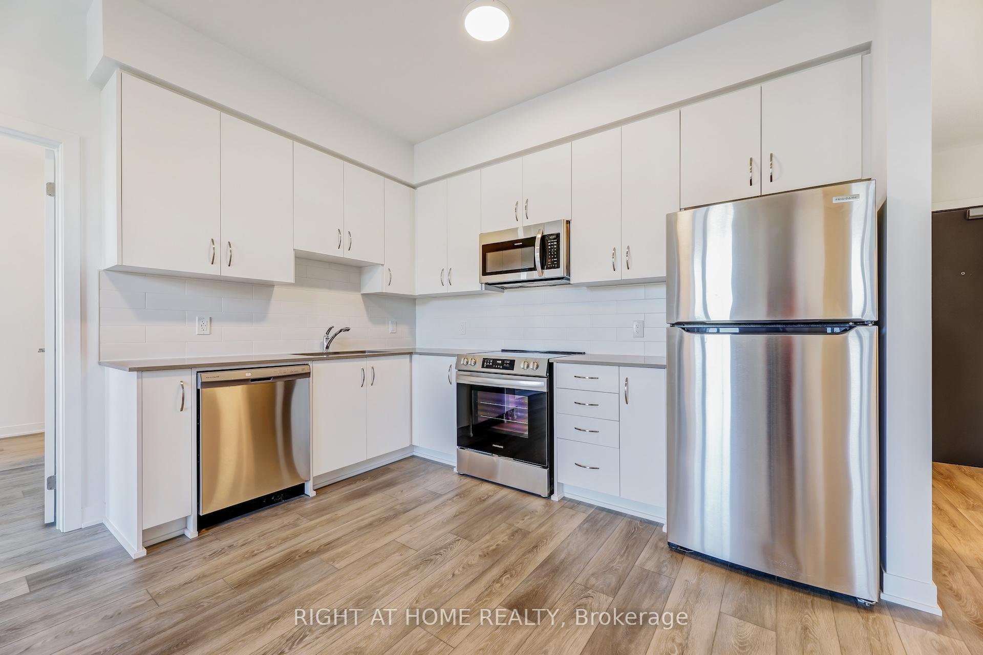 Photo 4 of Unit 218, 385 Arctic Red Drive, Oshawa, Windfields — HOMEH