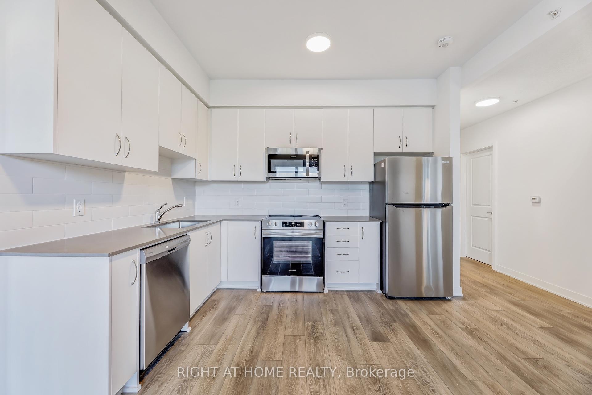 Photo 11 of Unit 218, 385 Arctic Red Drive, Oshawa, Windfields — HOMEH