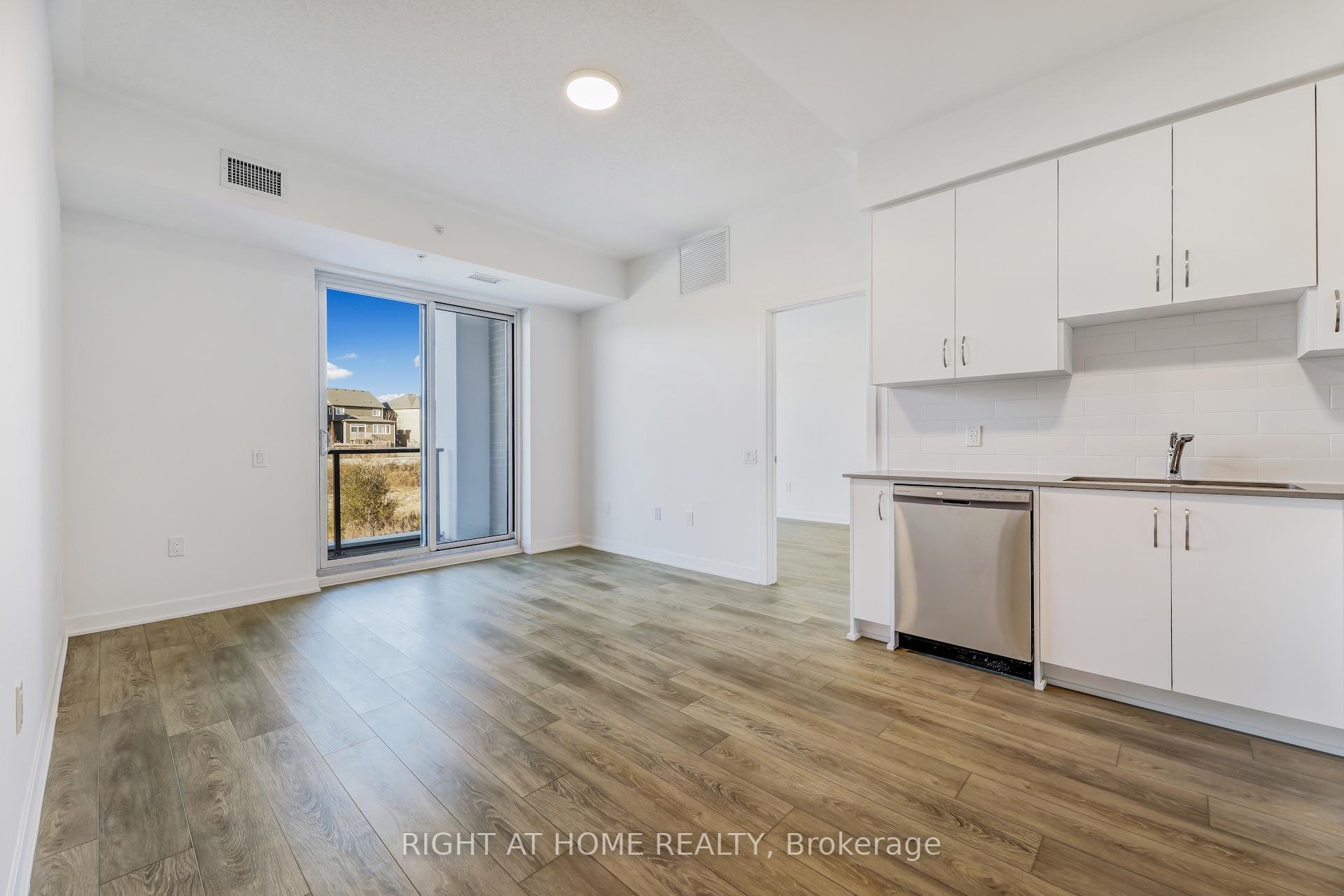 Photo 2 of Unit 218, 385 Arctic Red Drive, Oshawa, Windfields — HOMEH