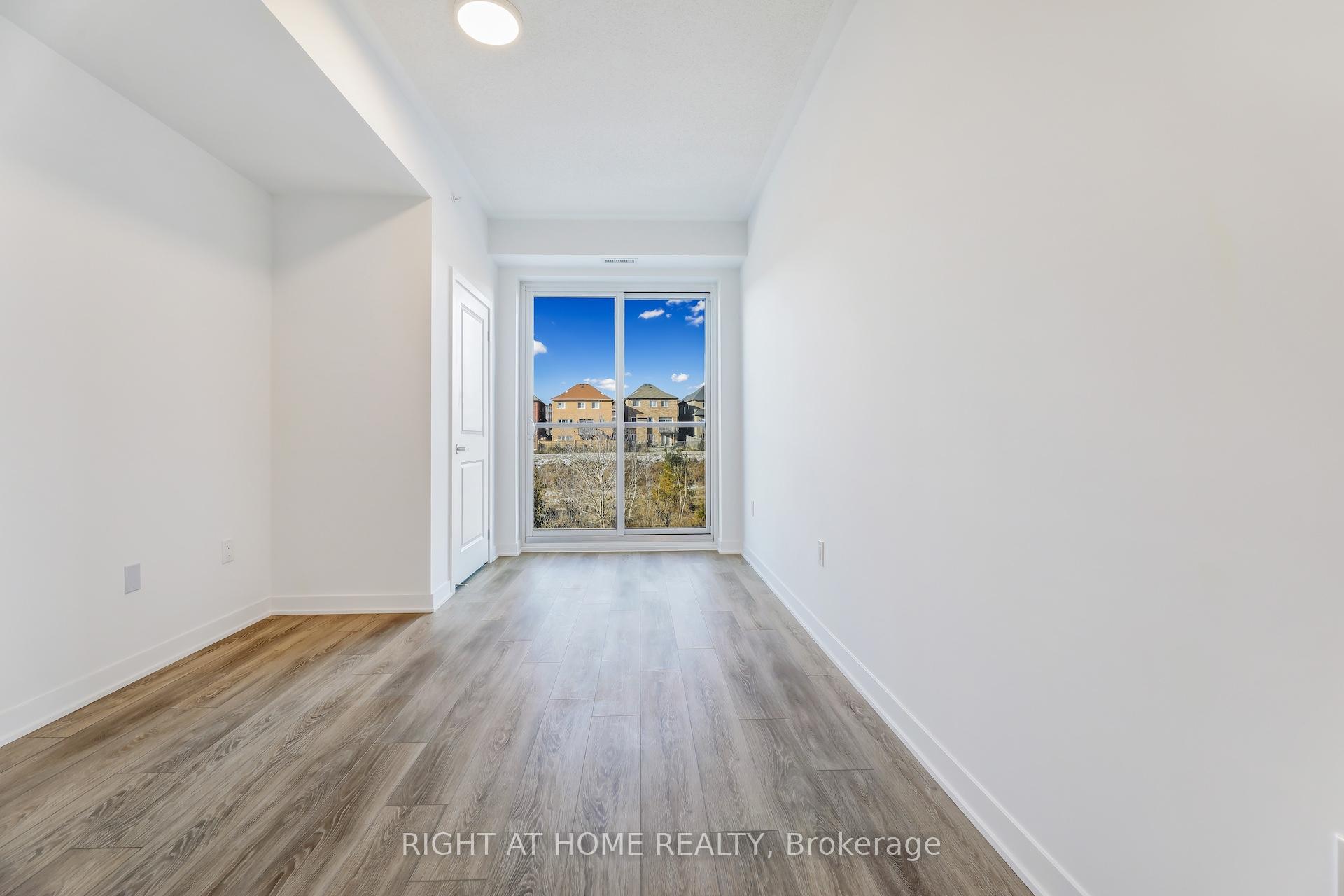 Photo 10 of Unit 218, 385 Arctic Red Drive, Oshawa, Windfields — HOMEH