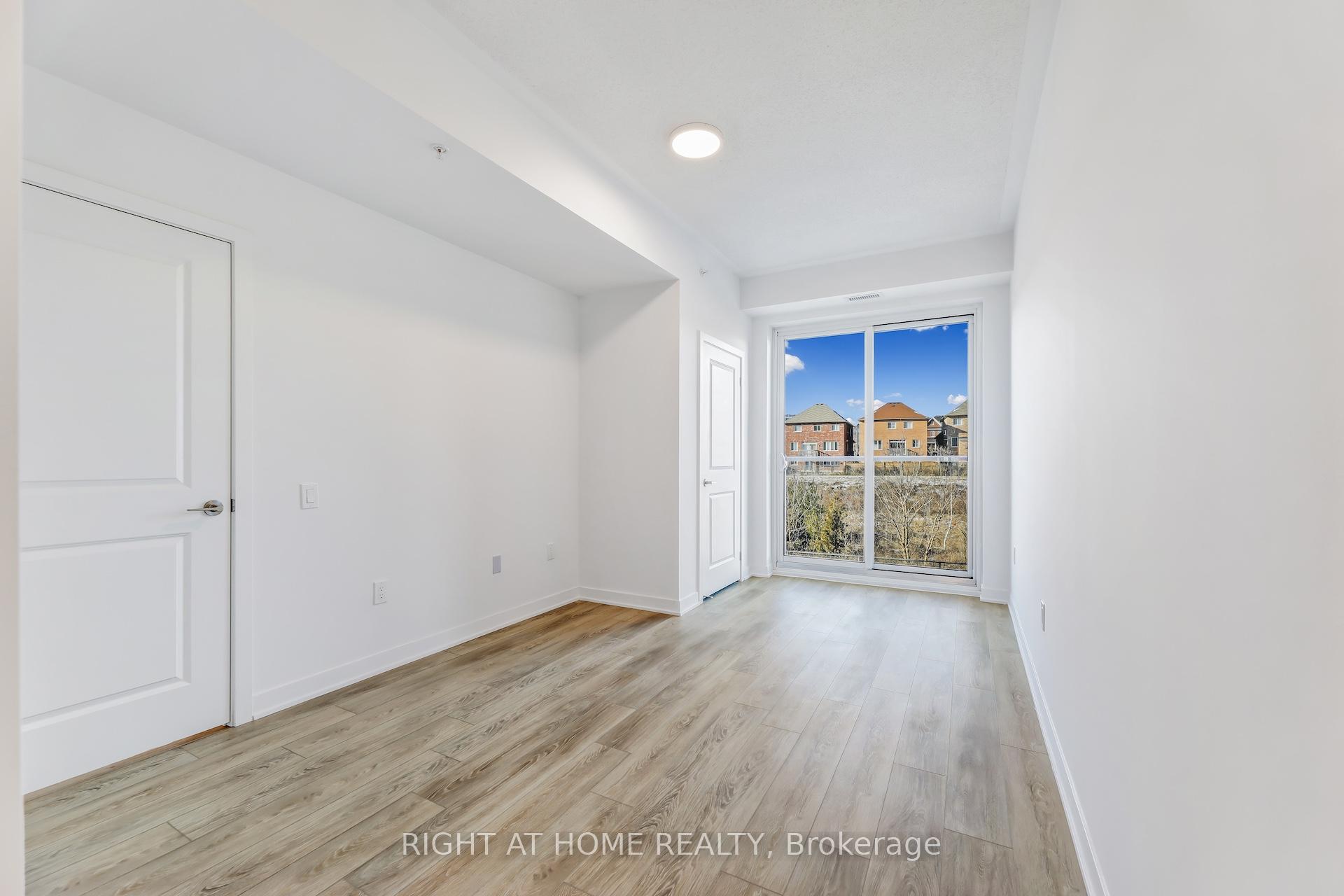 Photo 20 of Unit 218, 385 Arctic Red Drive, Oshawa, Windfields — HOMEH