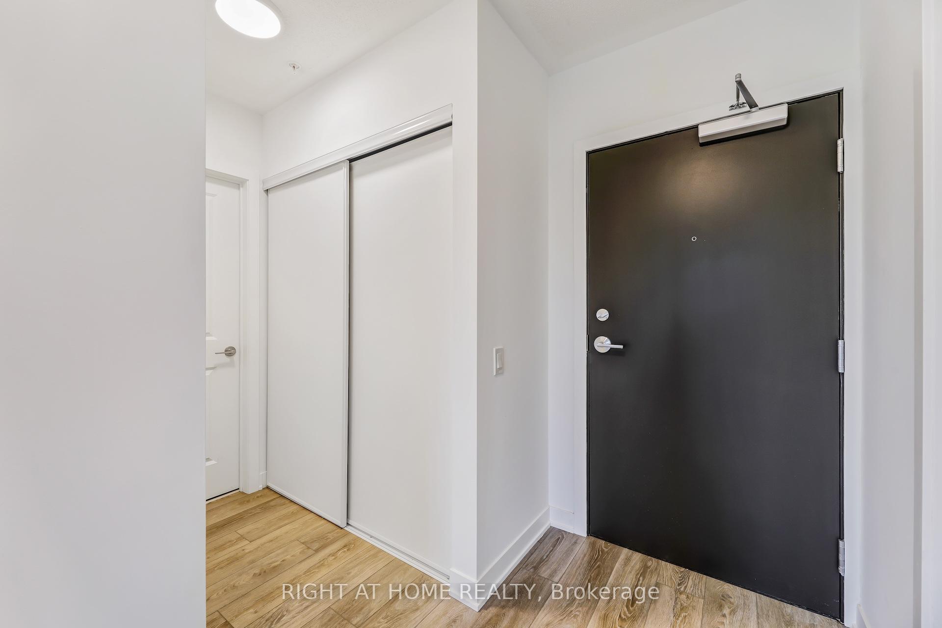 Photo 8 of Unit 218, 385 Arctic Red Drive, Oshawa, Windfields — HOMEH