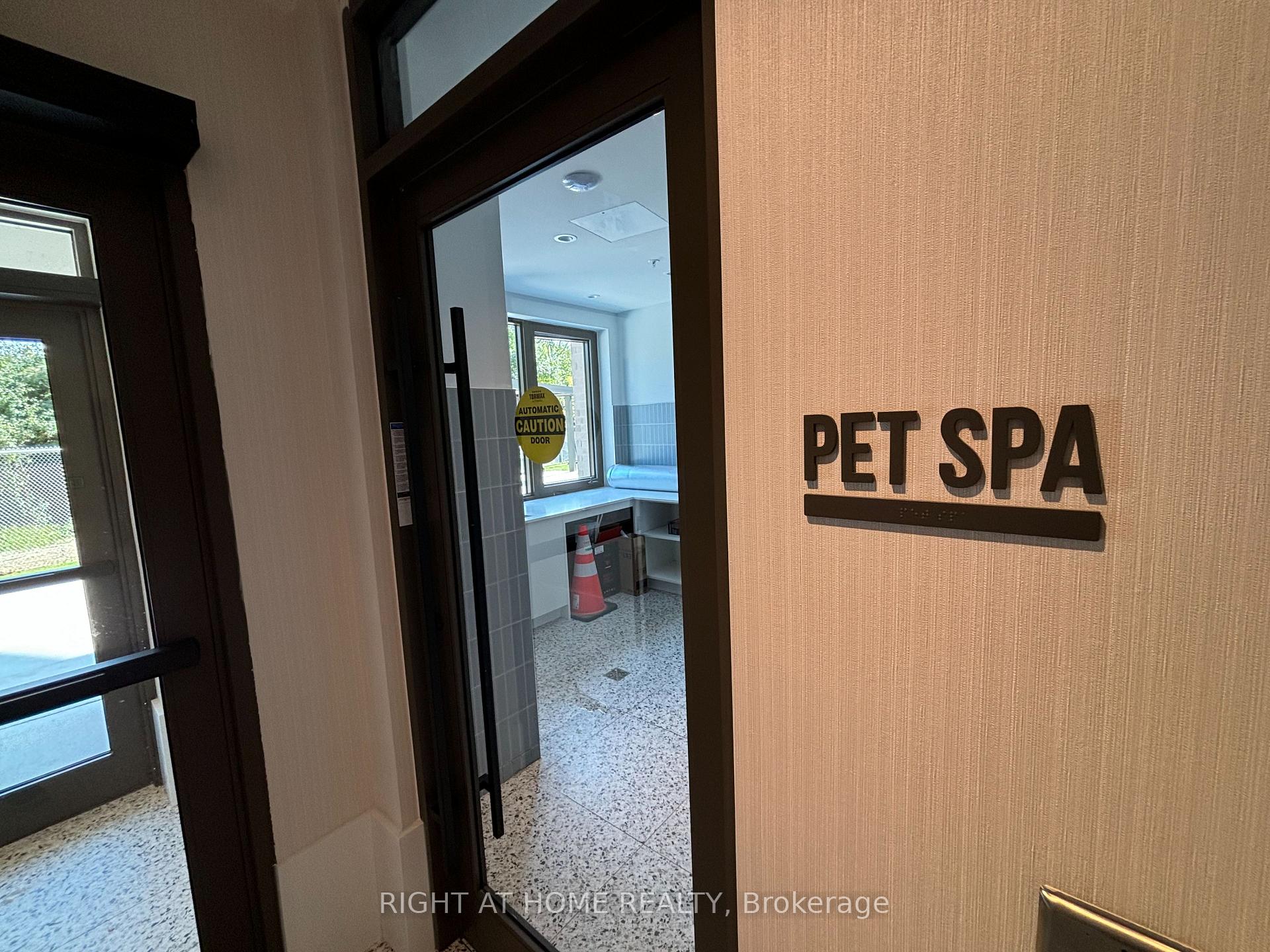 Photo 31 of Unit 218, 385 Arctic Red Drive, Oshawa, Windfields — HOMEH