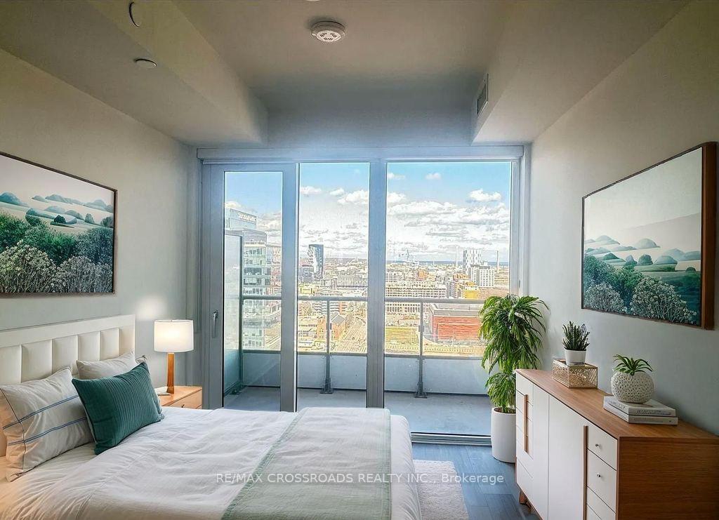 Photo 3 of Unit 2104, 70 Princess Street, Toronto, Waterfront Communities — HOMEH