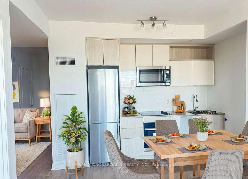 Photo 2 of Unit 2104, 70 Princess Street, Toronto, Waterfront Communities — HOMEH