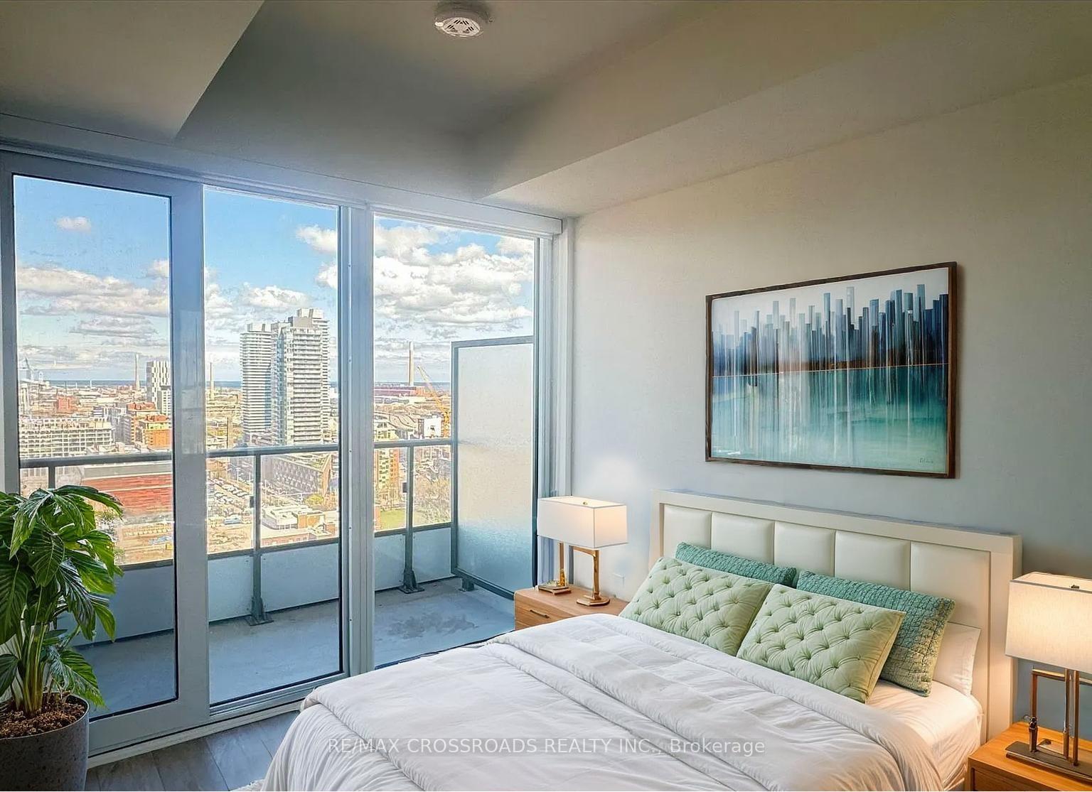 Photo 4 of Unit 2104, 70 Princess Street, Toronto, Waterfront Communities — HOMEH