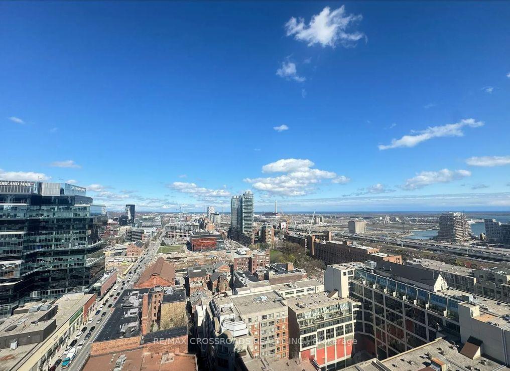 Photo 5 of Unit 2104, 70 Princess Street, Toronto, Waterfront Communities — HOMEH