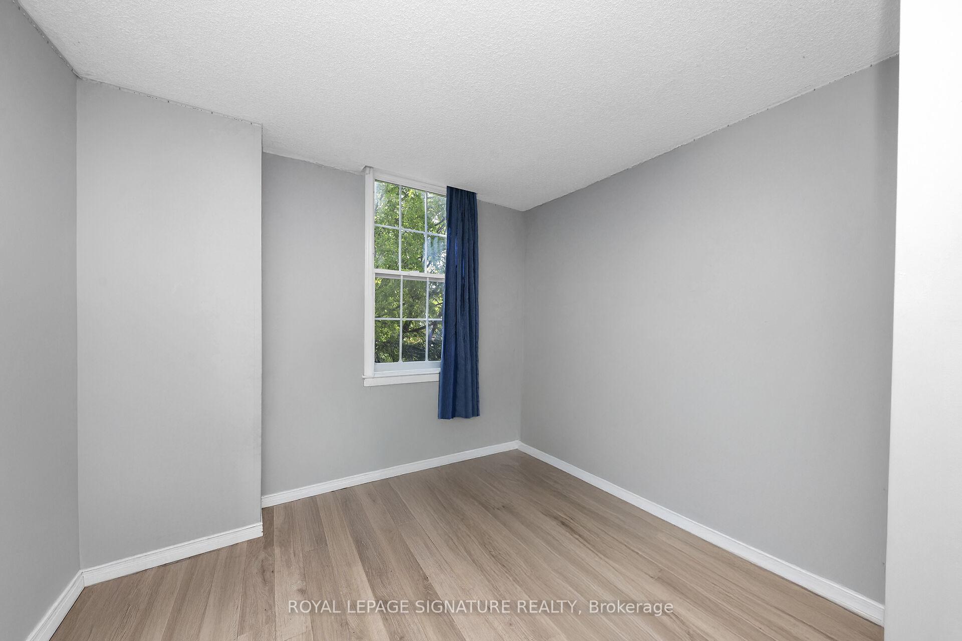 Photo 12 of Unit 4, 1055 Gordon Street, Guelph, Kortright West — HOMEH