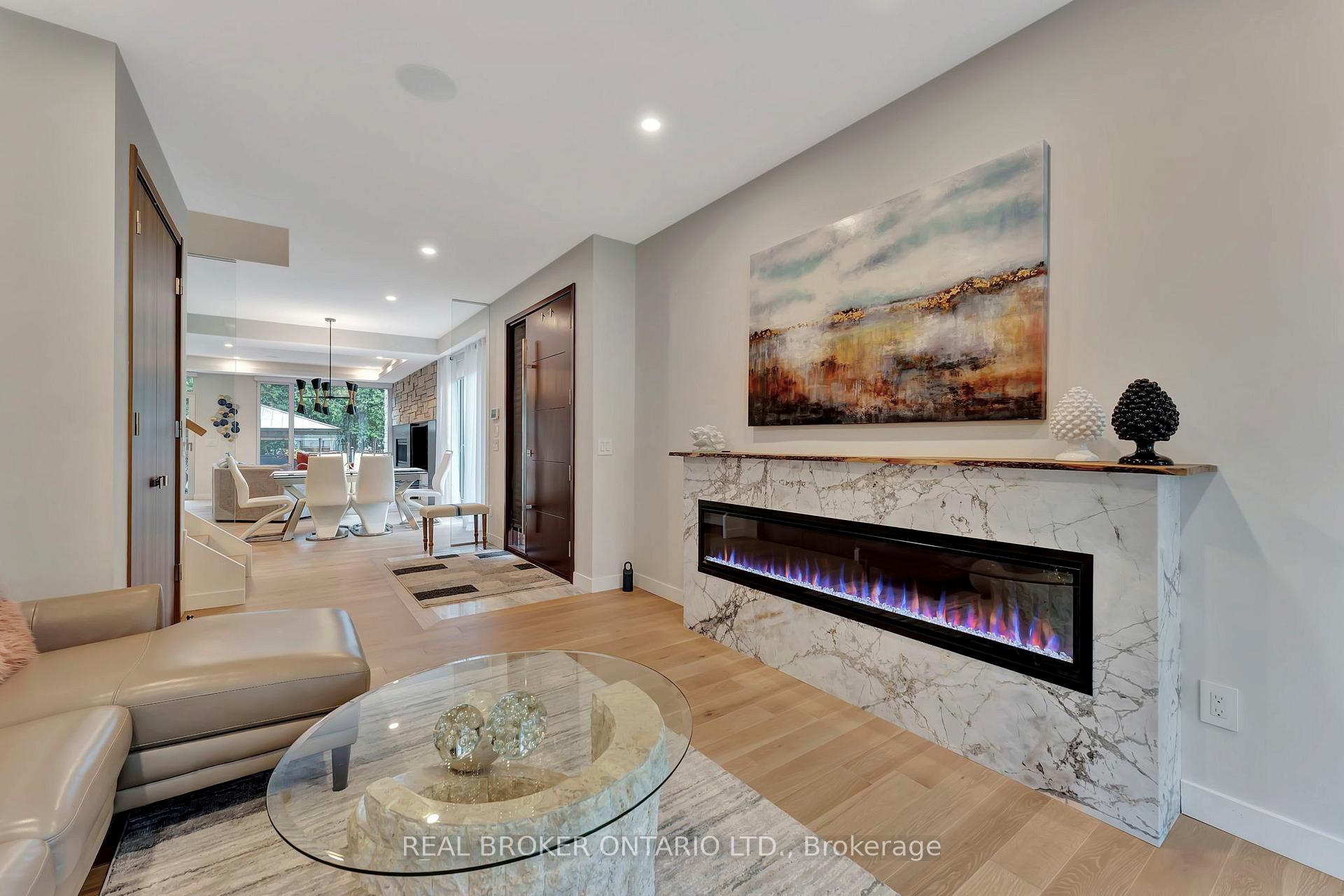 Photo 9 of 49 Lotta Avenue, Ottawa, Meadowlands/St. Claire Gardens — HOMEH