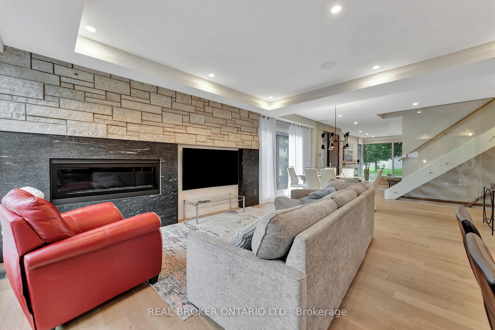 Photo 15 of 49 Lotta Avenue, Ottawa, Meadowlands/St. Claire Gardens — HOMEH