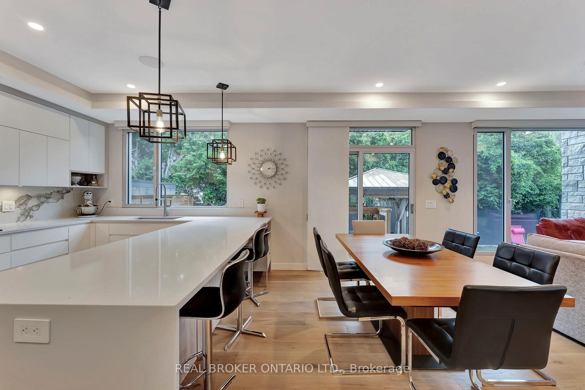 Photo 20 of 49 Lotta Avenue, Ottawa, Meadowlands/St. Claire Gardens — HOMEH