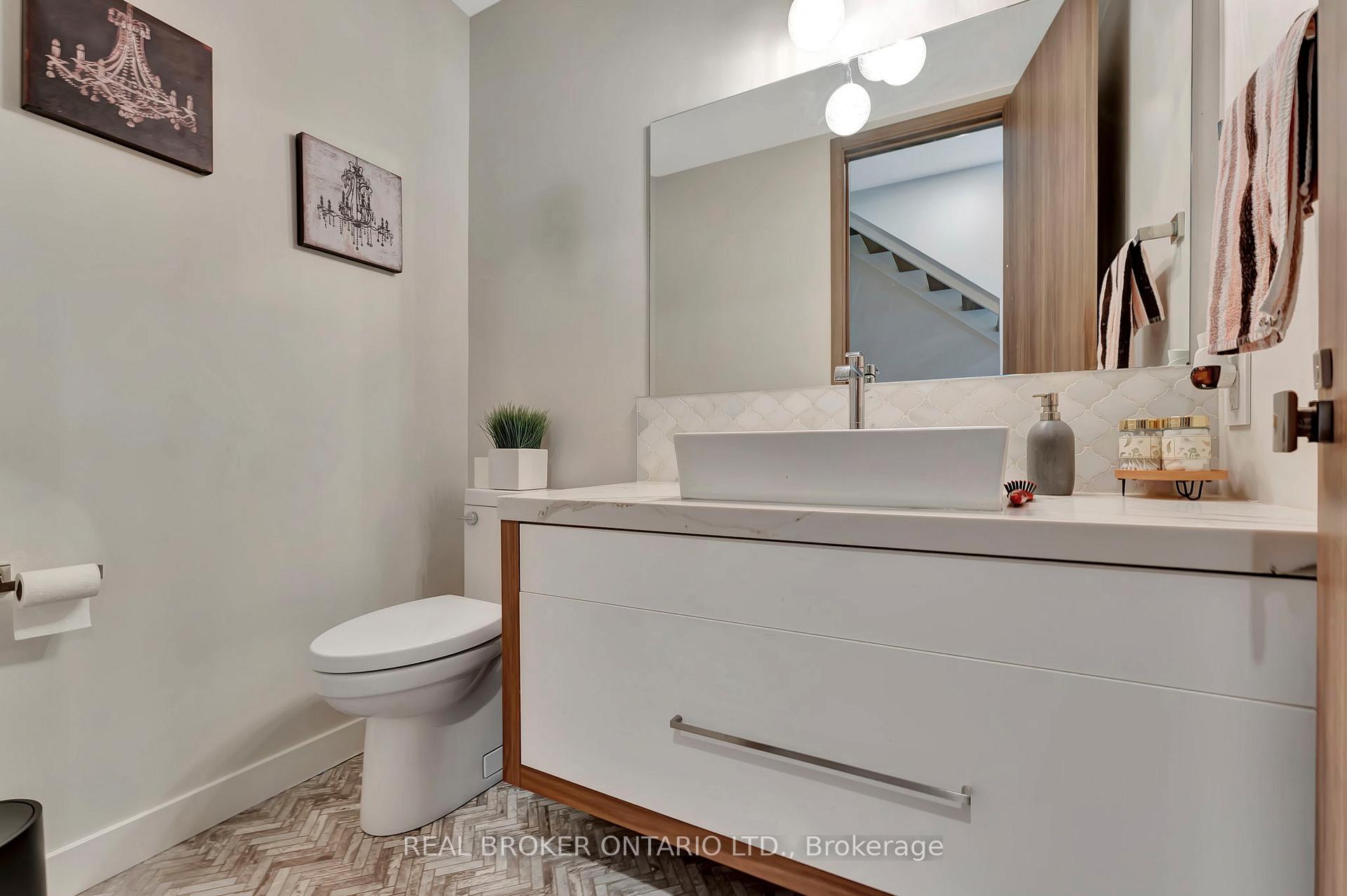 Photo 24 of 49 Lotta Avenue, Ottawa, Meadowlands/St. Claire Gardens — HOMEH
