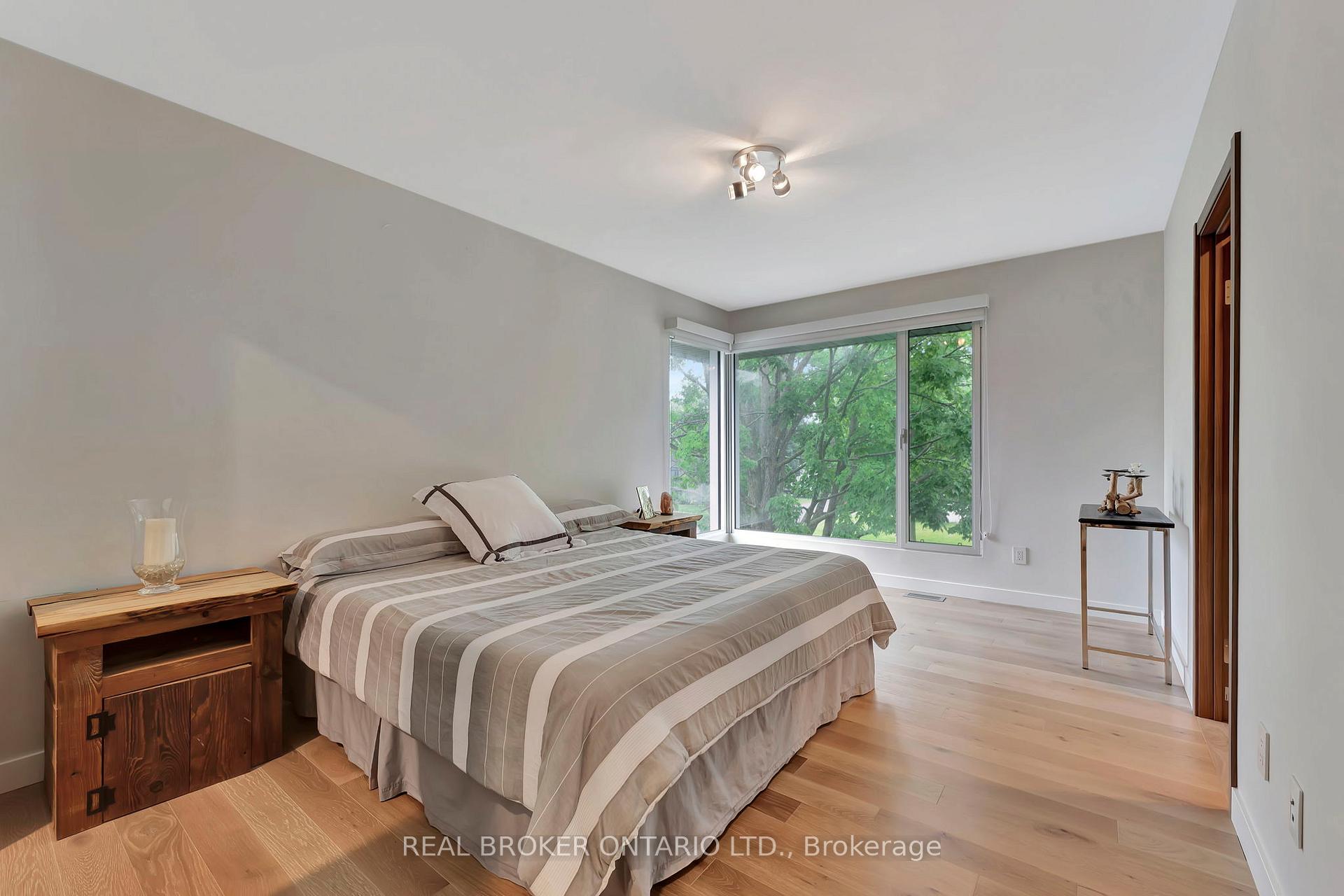 Photo 32 of 49 Lotta Avenue, Ottawa, Meadowlands/St. Claire Gardens — HOMEH