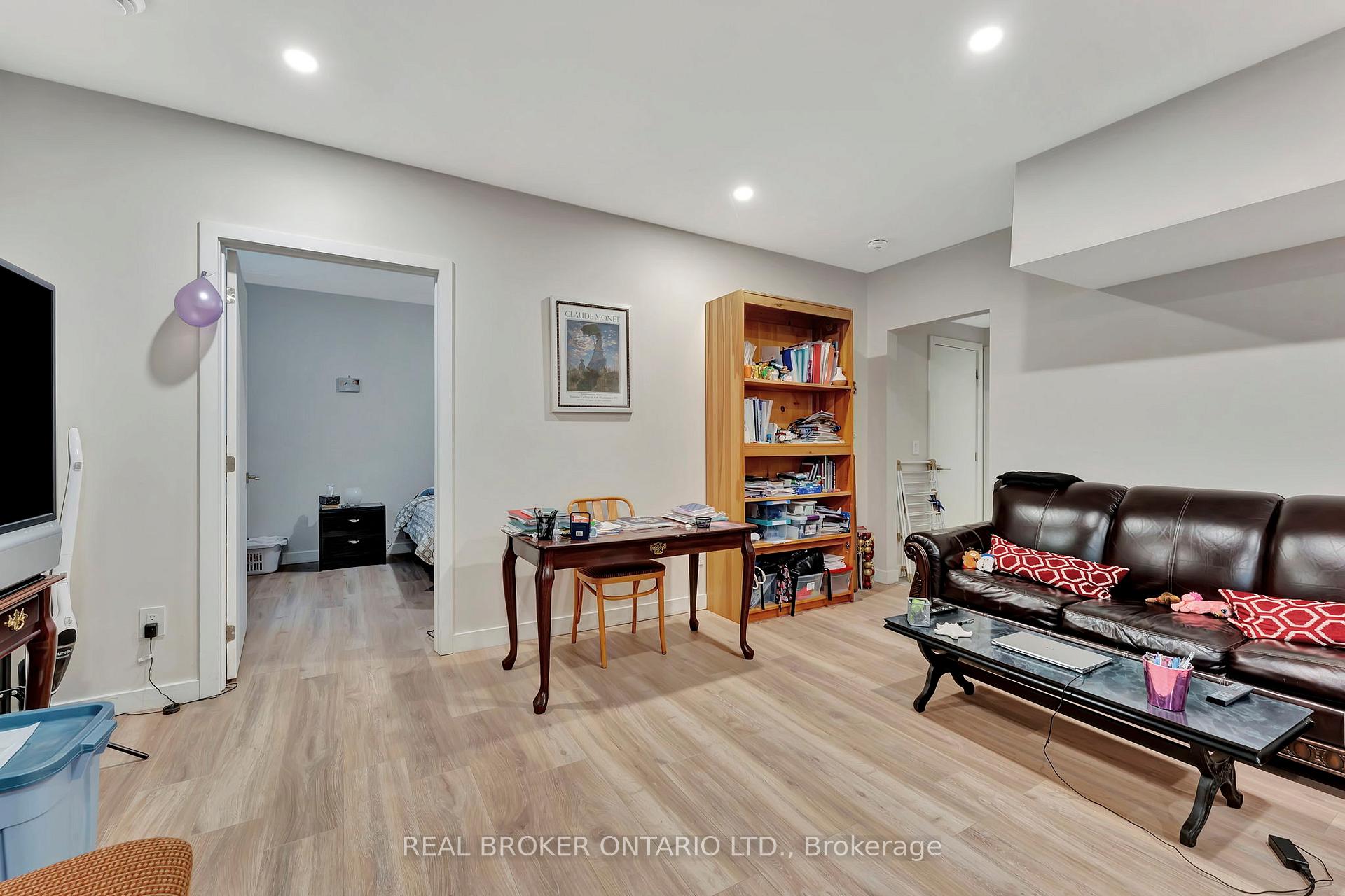 Photo 35 of 49 Lotta Avenue, Ottawa, Meadowlands/St. Claire Gardens — HOMEH