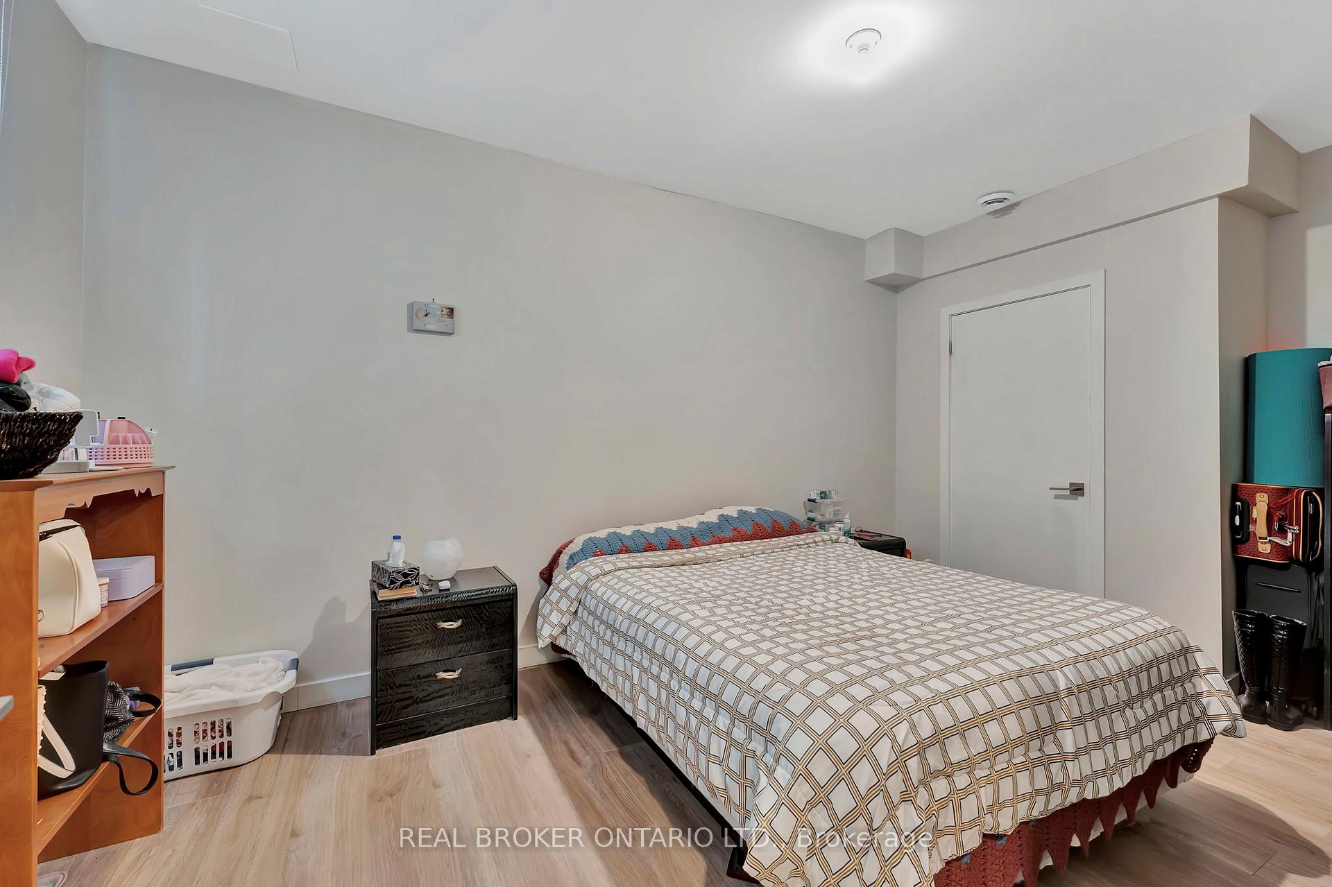 Photo 36 of 49 Lotta Avenue, Ottawa, Meadowlands/St. Claire Gardens — HOMEH