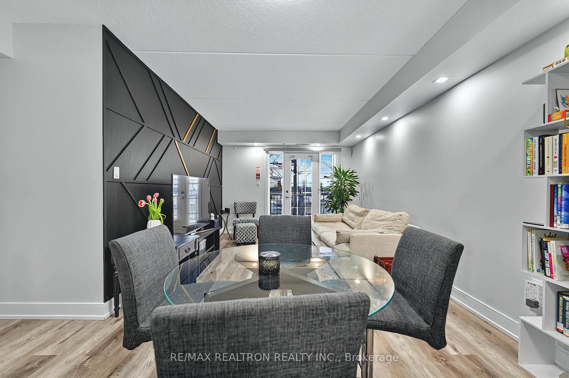 Photo 11 of Unit 110, 7424 Markham Road, Markham, Middlefield — HOMEH