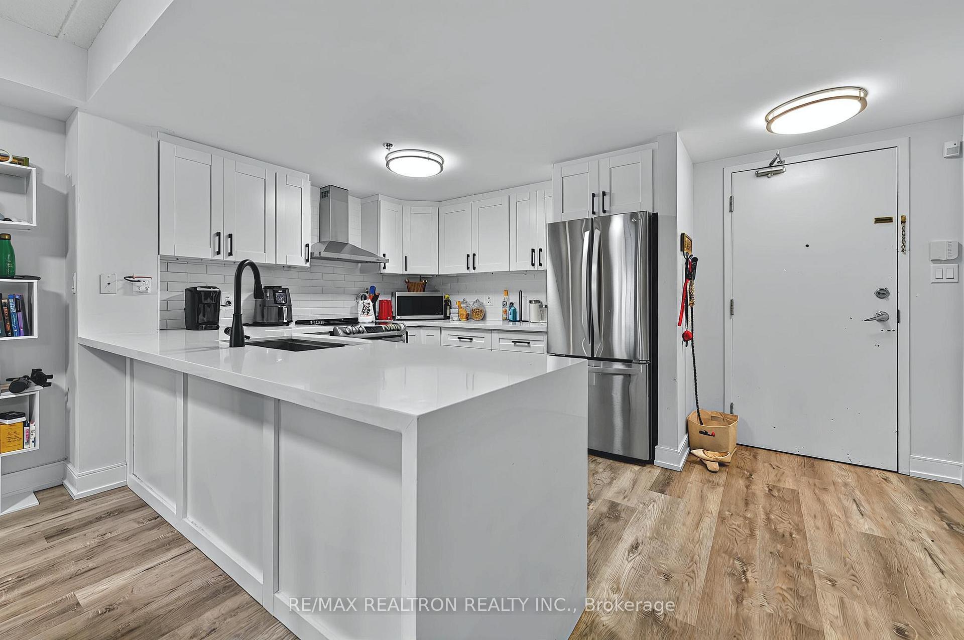 Photo 9 of Unit 110, 7424 Markham Road, Markham, Middlefield — HOMEH