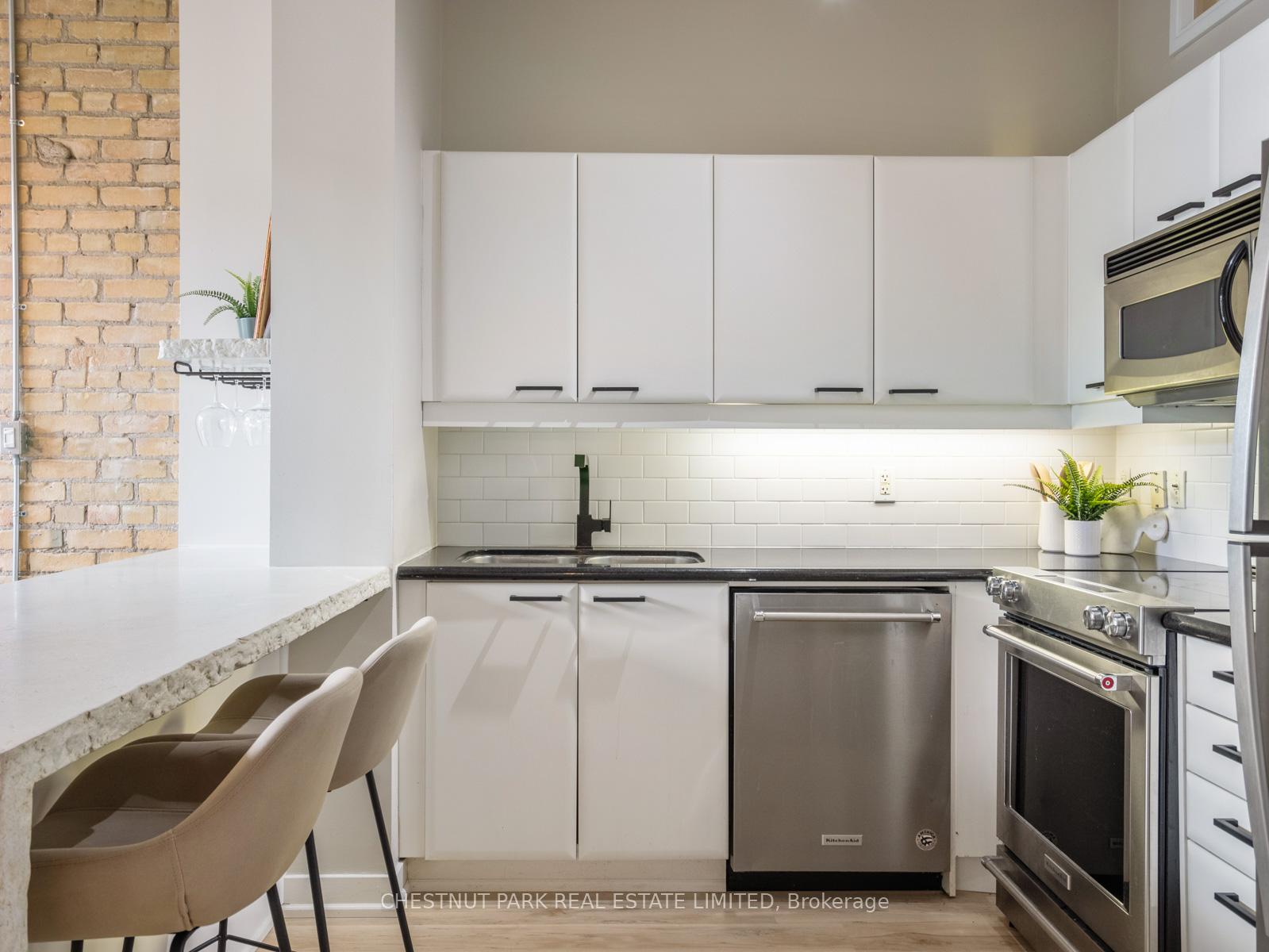 Photo 16 of Unit 312, 955 Queen Street, Toronto, Trinity-Bellwoods — HOMEH