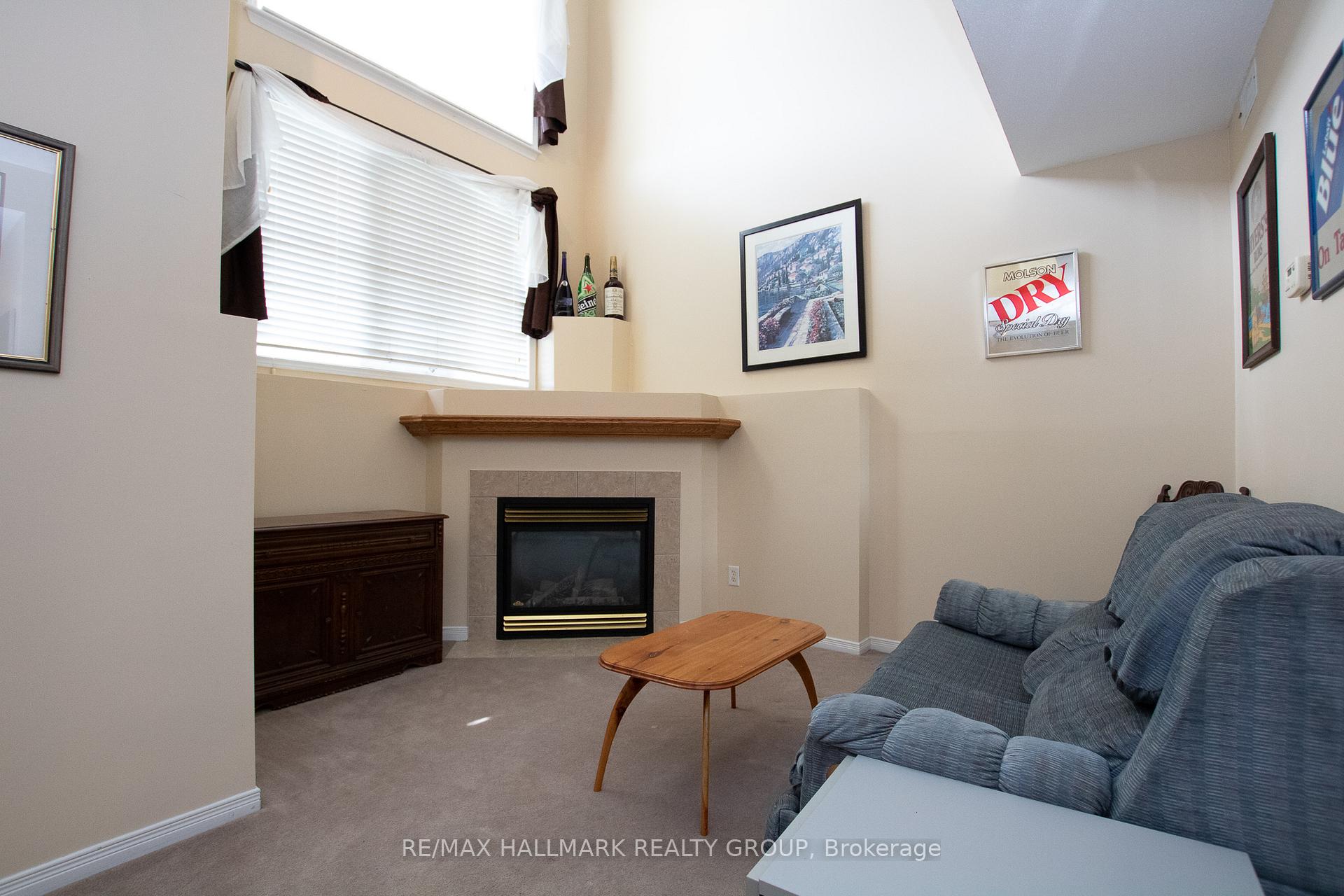 Photo 14 of 1683 Blohm Drive, Ottawa, Hunt Club Park — HOMEH