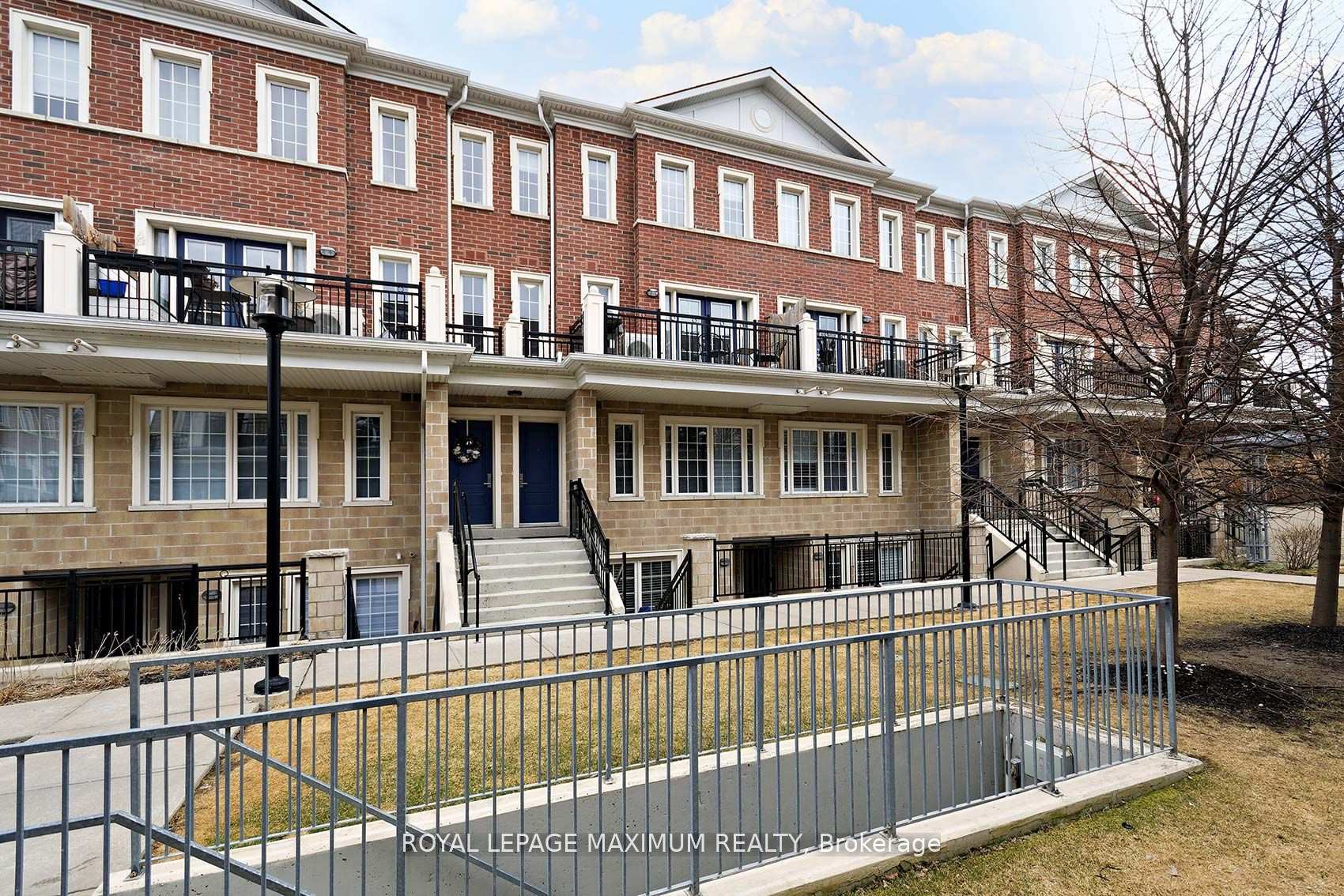 Photo 2 of Unit A16, 26 Bruce Street, Vaughan, East Woodbridge — HOMEH