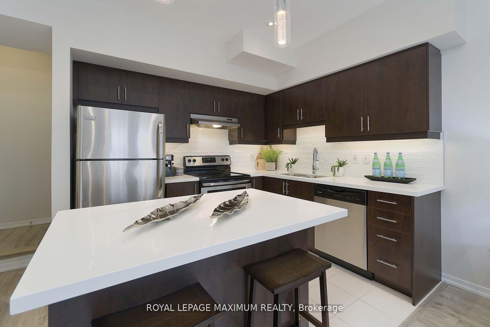 Photo 6 of Unit A16, 26 Bruce Street, Vaughan, East Woodbridge — HOMEH