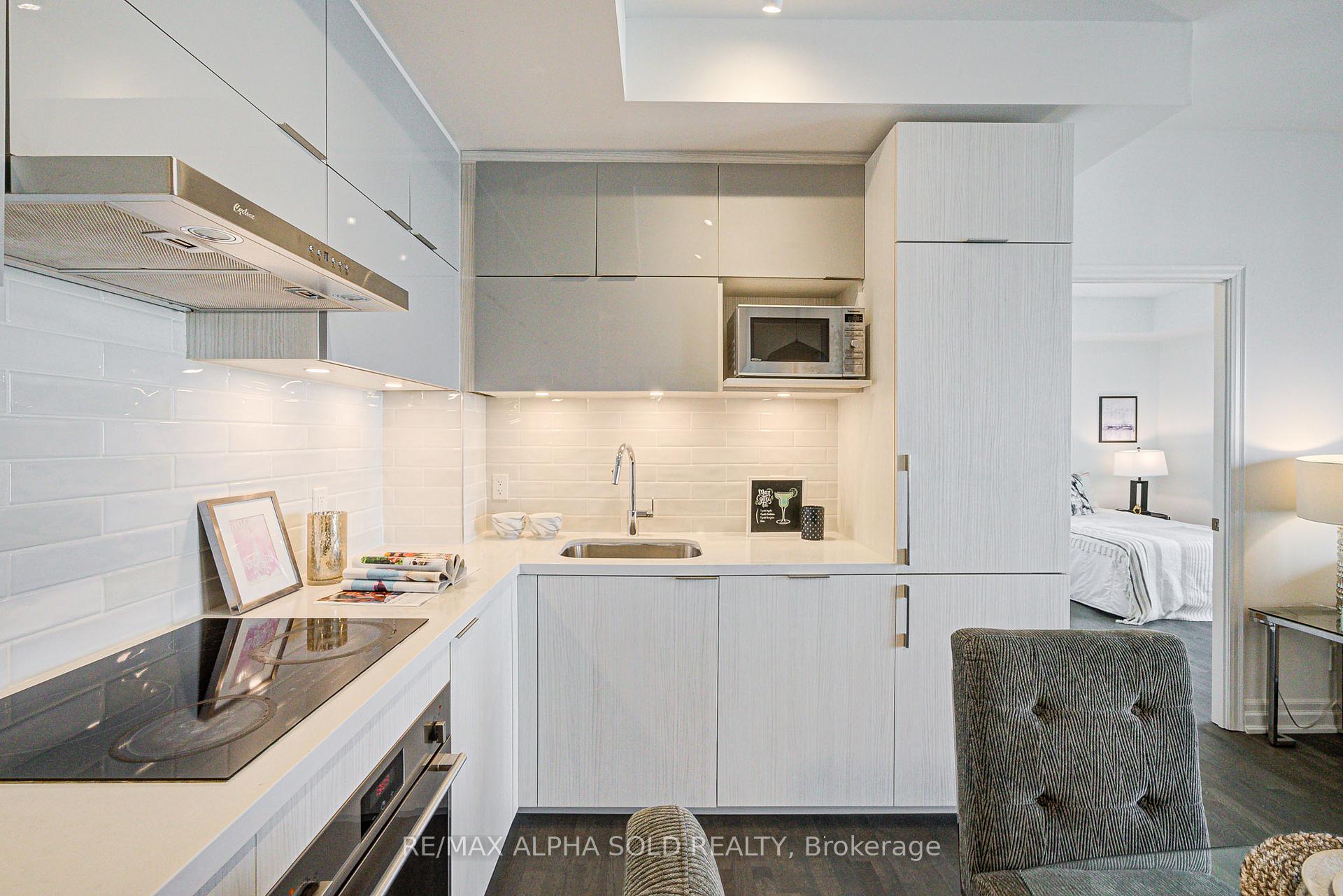 Photo 8 of Unit 1001, 10 Rouge Valley Drive W, Markham, Unionville — HOMEH